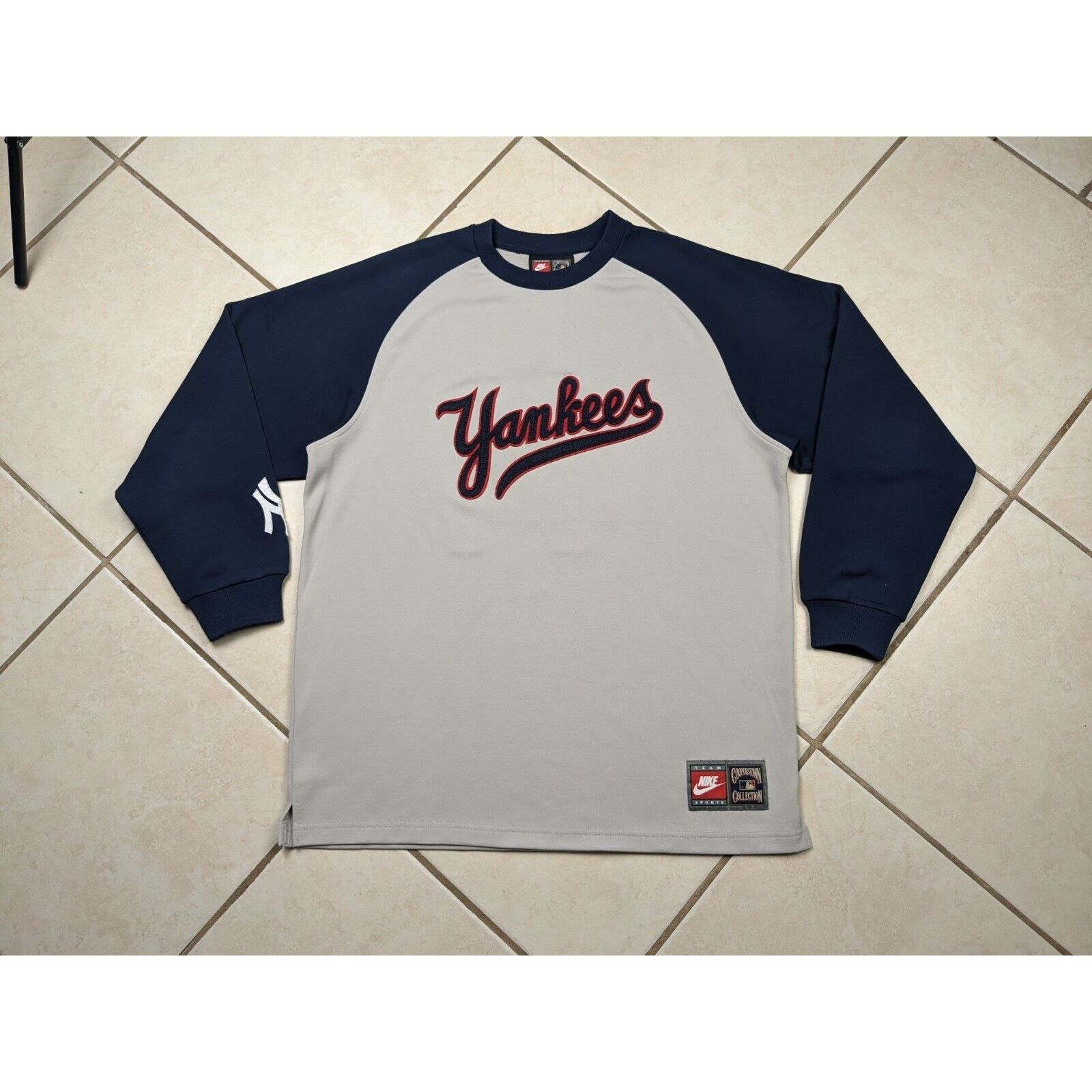 Nike Nike Yankees Long Sleeve Jersey Reggie Jackson Cooperstown Size US L / EU 52-54 / 3 - 1 Thumbnail