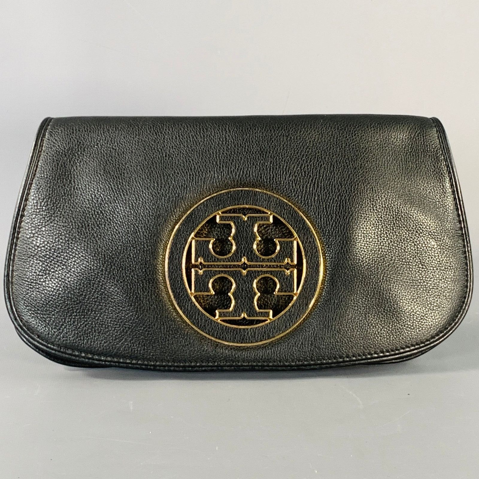 Tory Burch TORY BURCH Black Gold Logo Leather Clutch Handbag Size ONE SIZE - 1 Thumbnail