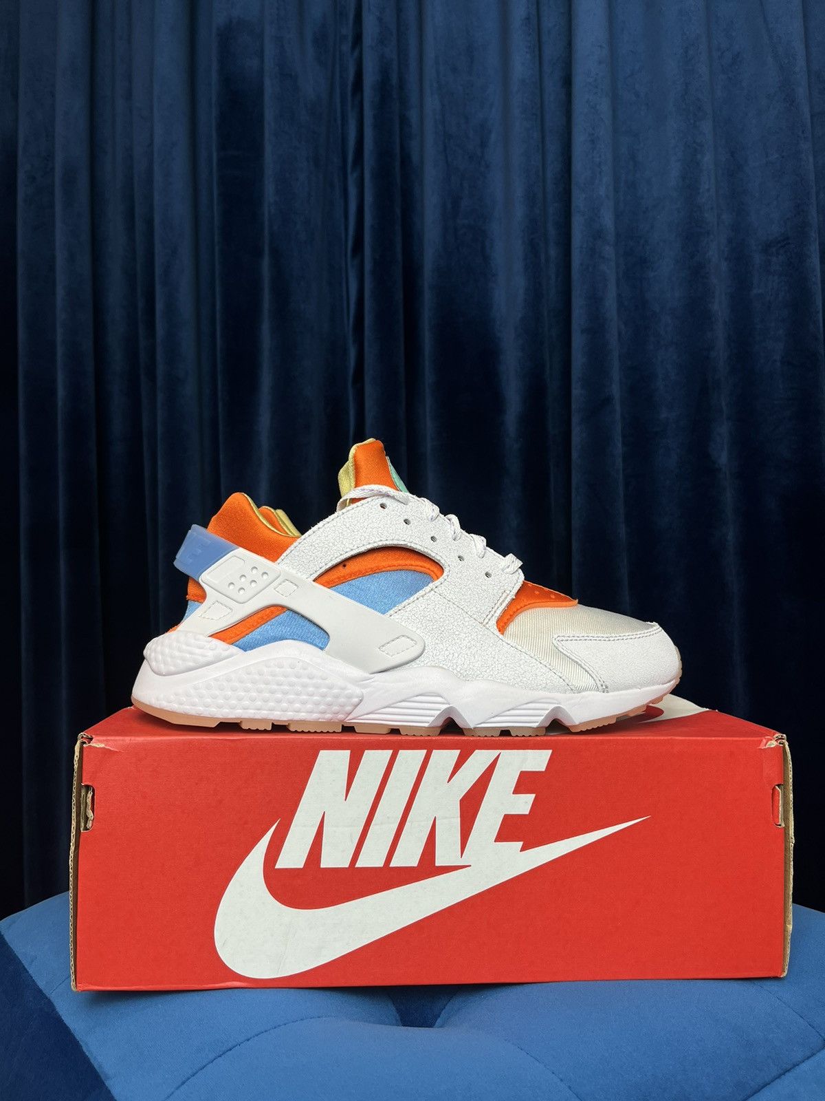 Nike Air Huarache White/Safety Orange
