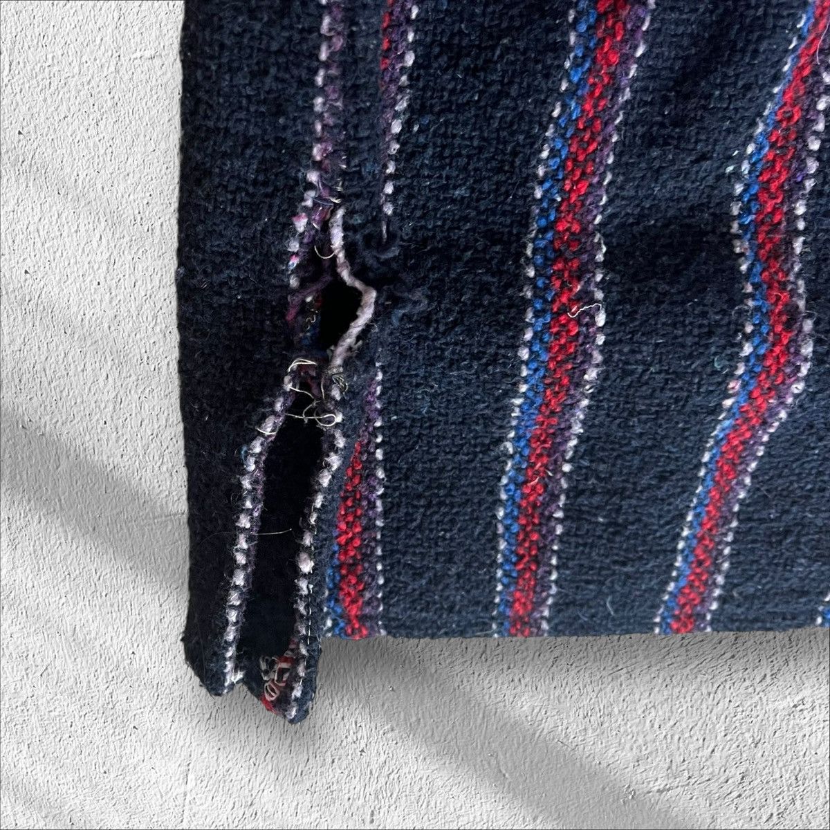 Vintage Vintage Mexican Baja Striped Drug Rug Hoodie Navy Red Large Size US L / EU 52-54 / 3 - 4 Thumbnail