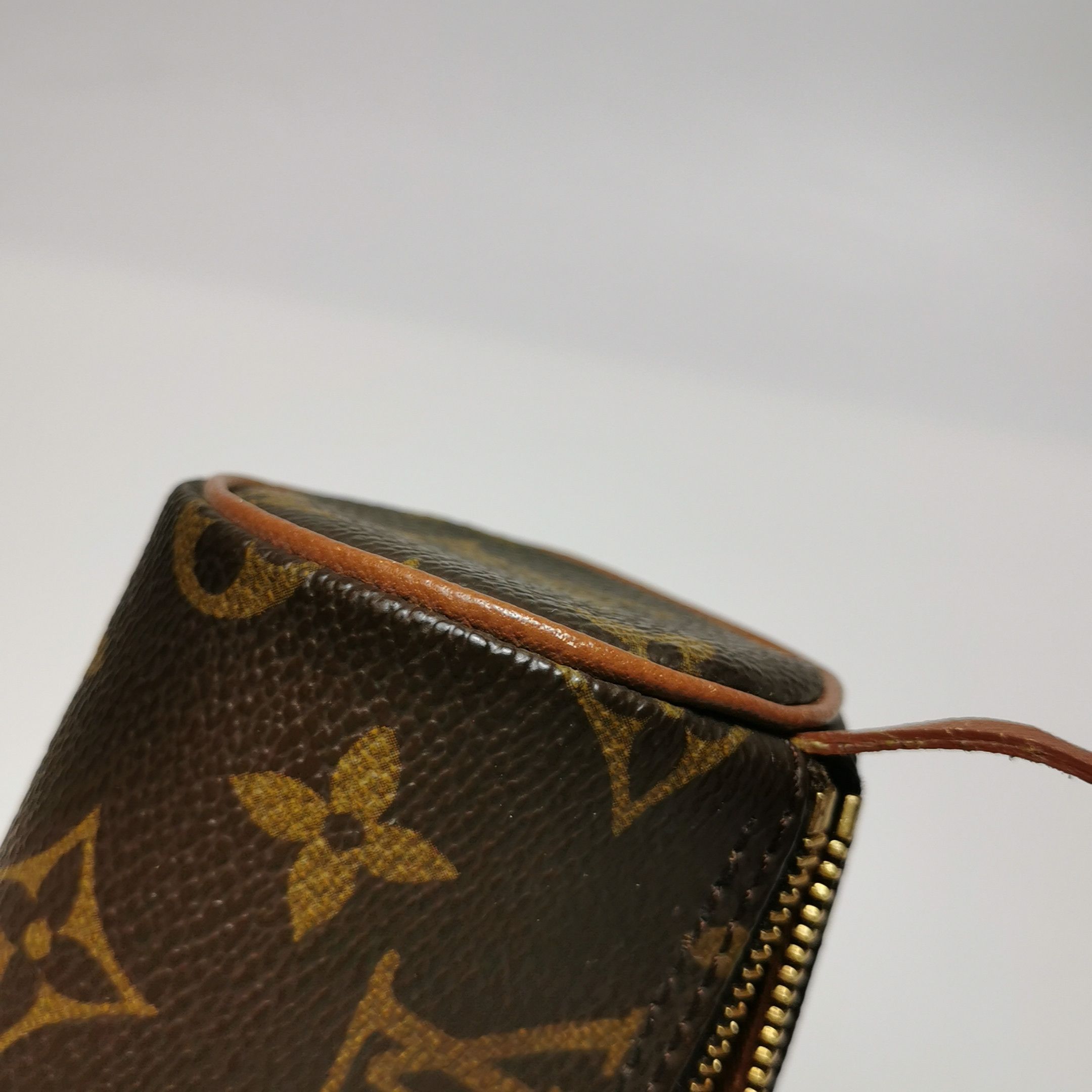 Louis Vuitton Louis Vuitton (LV) Papillon Mini Cowhide Monogram Printed D Size ONE SIZE - 9 Thumbnail