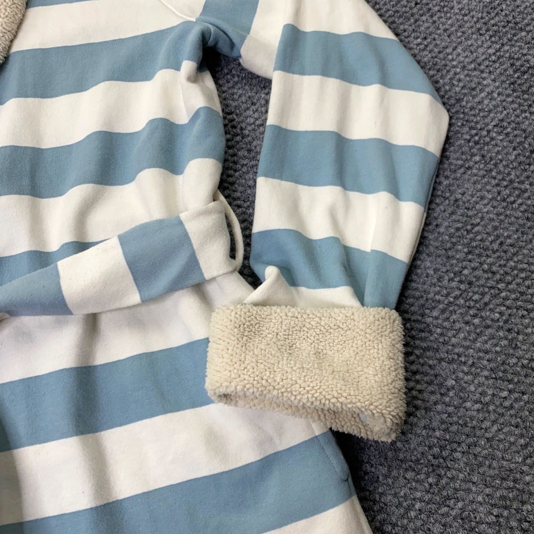Victoria's Secret Victoria's Secret Womens Robe Striped BLUE Medium Cozy Plush Pockets Shirt? Size ONE SIZE - 3 Thumbnail