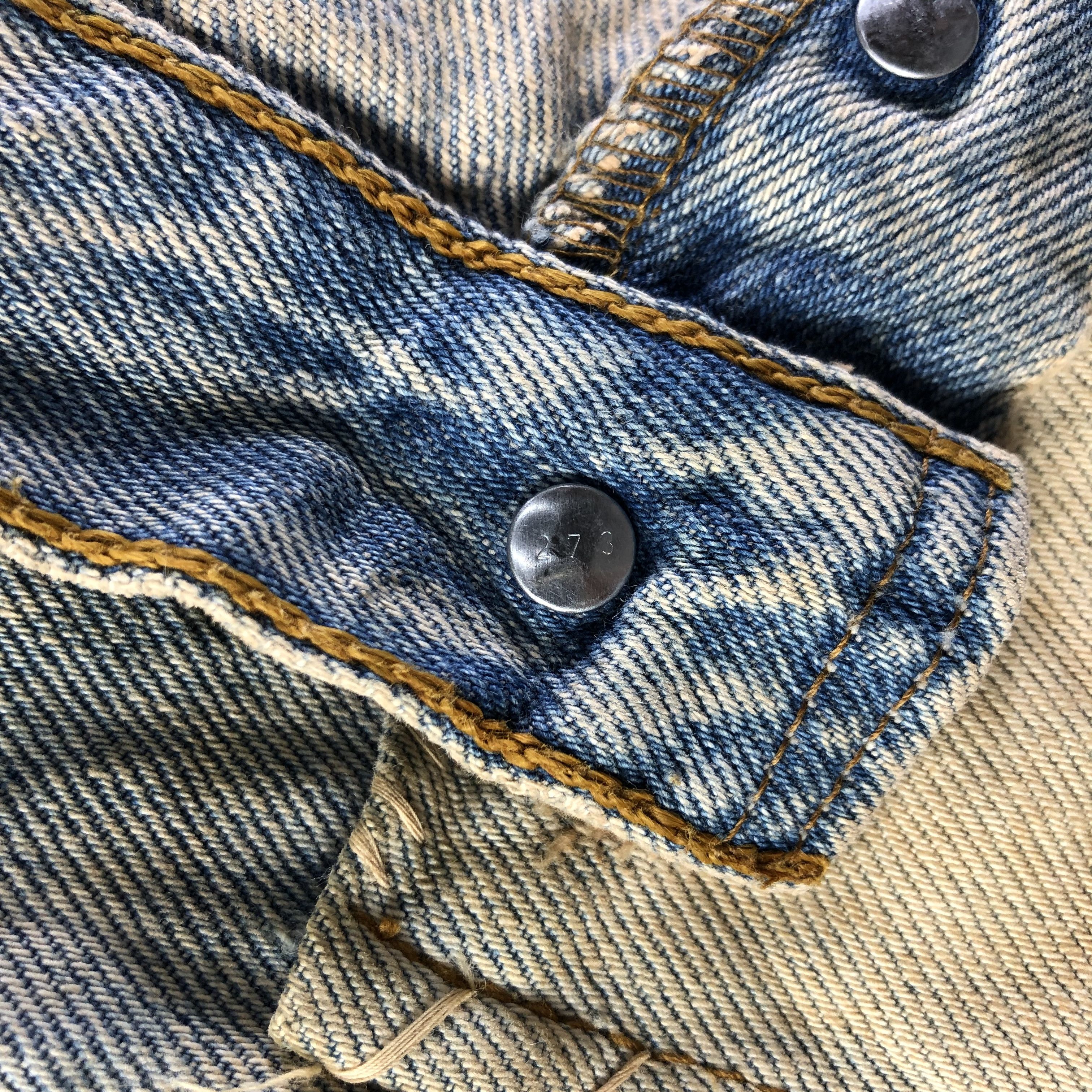 Levi's Vintage 90s Light Wash Levis 501 Jeans-J4602 Size US 33 - 9 Thumbnail