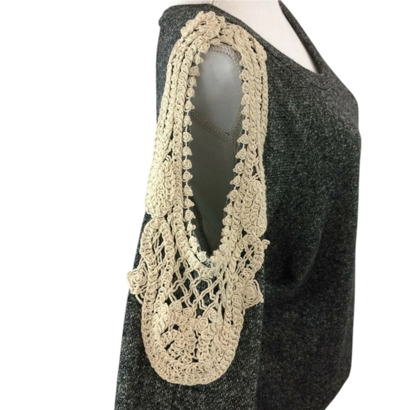 Other Solemio LA Cold Shoulder Crochet Top Sweatshirt Long Sleeve Size S / US 4 / IT 40 - 4 Thumbnail