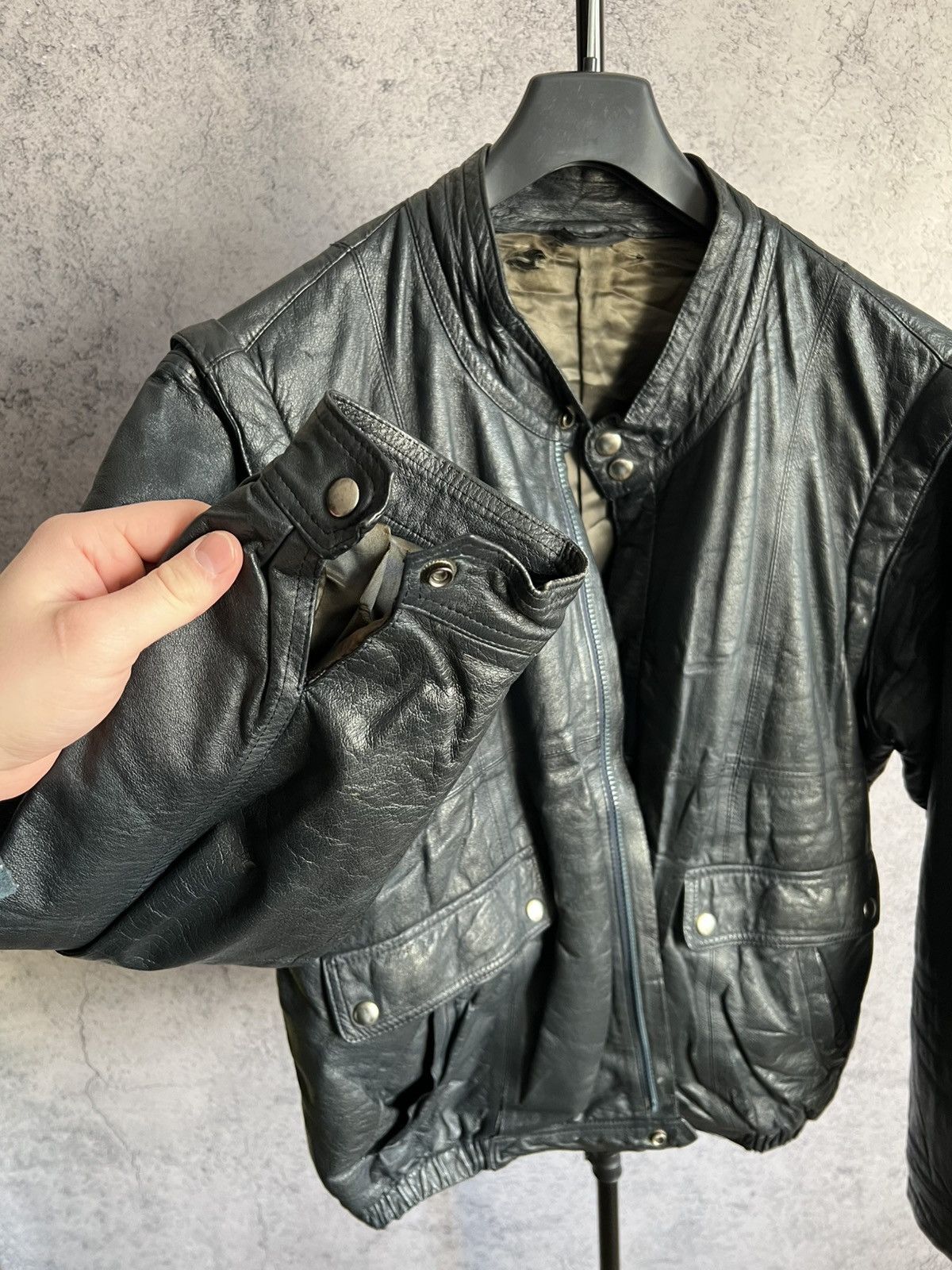 Genuine Leather Vintage Genuine Leather Bomber Jacket 90s Transformer Vest Size US L / EU 52-54 / 3 - 16 Thumbnail