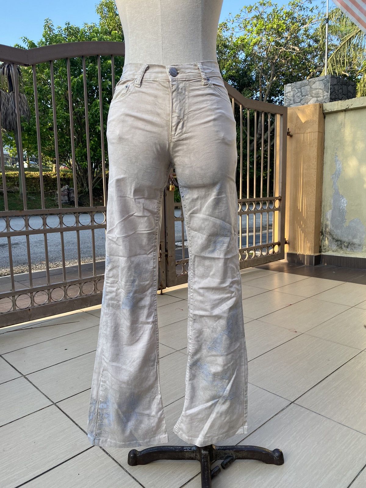 image of Dirty Jeans ; Icejeans By Iceberg in Beige, Women's (Size 26)
