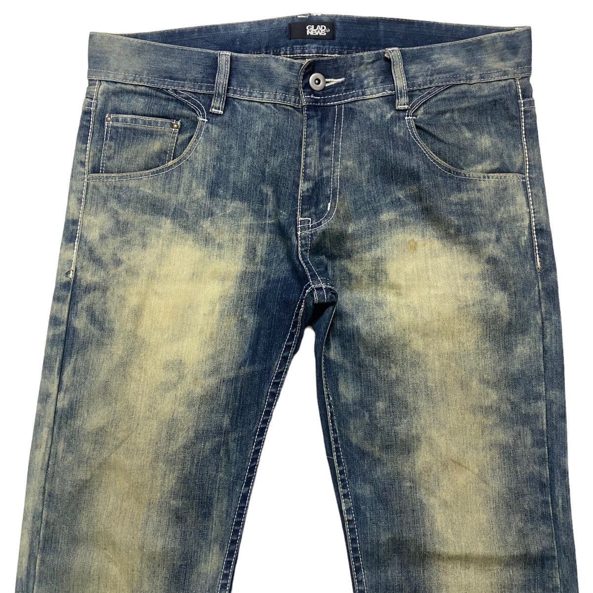 Le Grande Bleu (L.G.B.) GLAD NEWS Denim Low Flare Studded Jeans Size US 33 - 3 Thumbnail