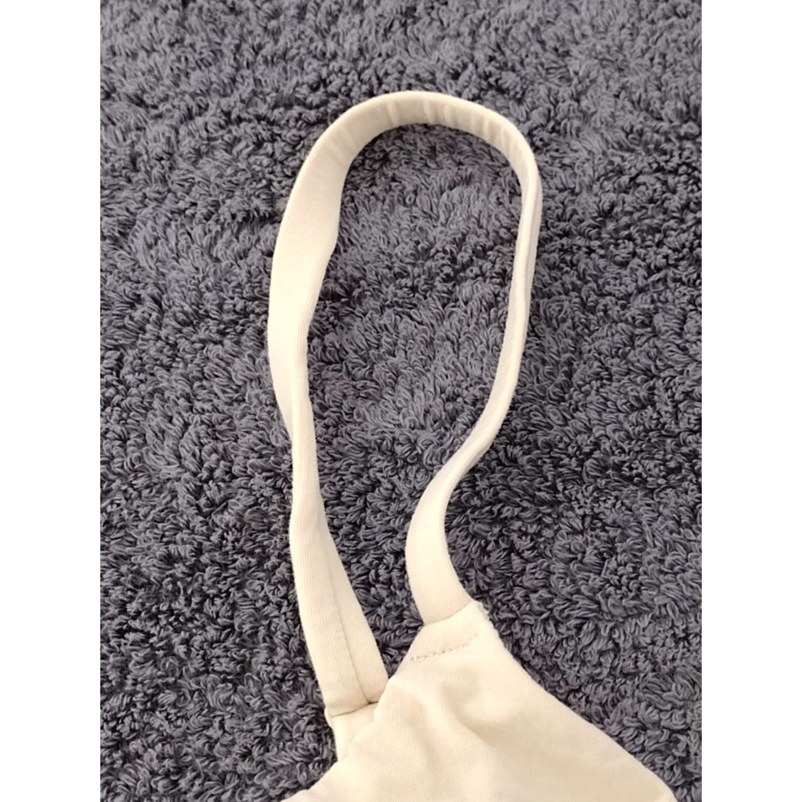 SKIMS SKIMS Bra Fits Everybody Triangle Bralette Sand 2XS Women XS Sand Color Br-TRI-2024 Bralette Sports Classic Logo 194378063054 Mens? Size ONE SIZE - 7 Thumbnail