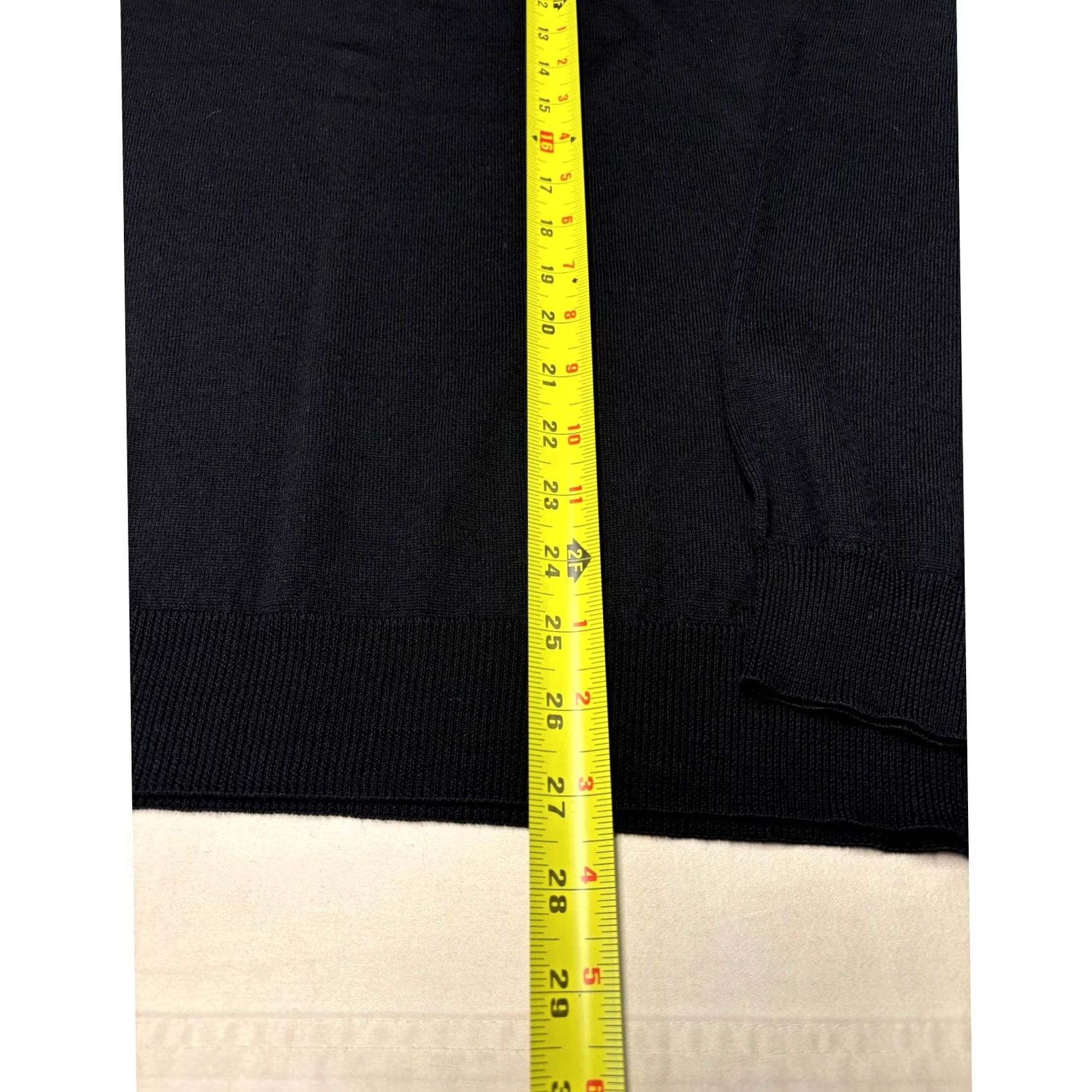 Brooks Brothers VINTAGE Brooks Brothers Mens Navy Blue 100% Italian Merino Wool V-Neck Sweater L Size US L / EU 52-54 / 3 - 5 Thumbnail