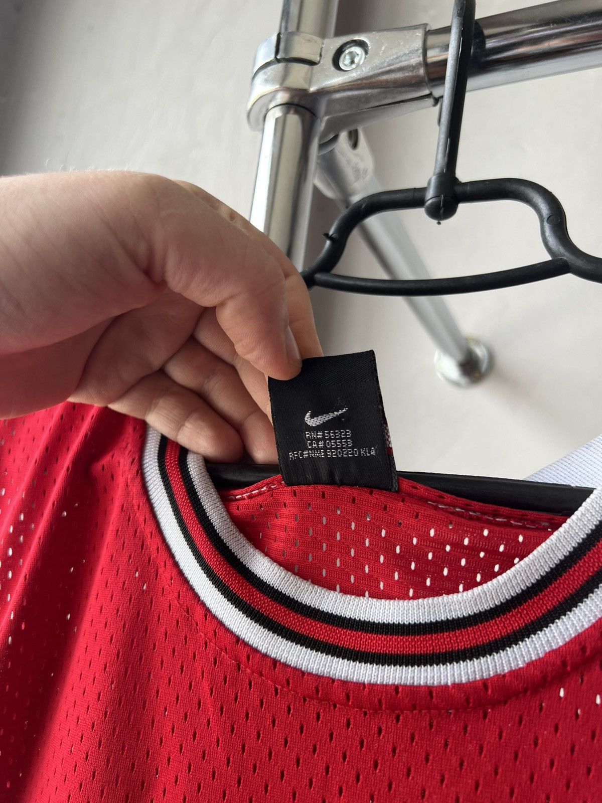 NBA 90’S NBA CHICAGO BULLS #23 JORDAN VINTAGE BASKETBALL JERSEY Size US L / EU 52-54 / 3 - 7 Thumbnail