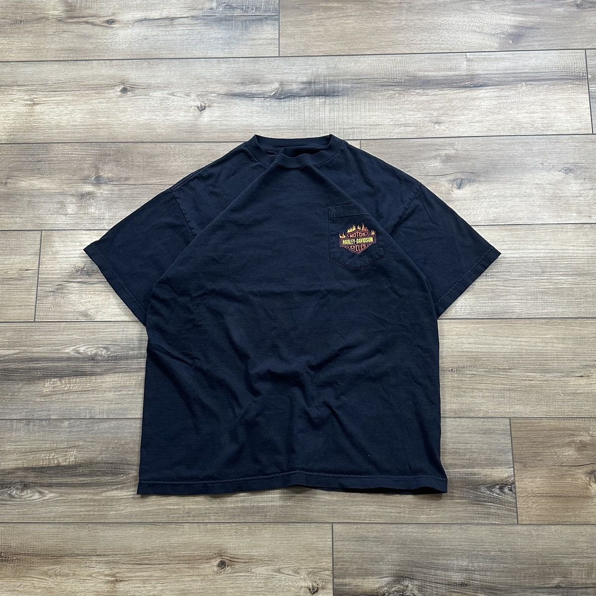 Harley Davidson Vintage 2000s Harley Davidson Black Flame Pocket Graphic Tee Size US L / EU 52-54 / 3 - 1 Thumbnail