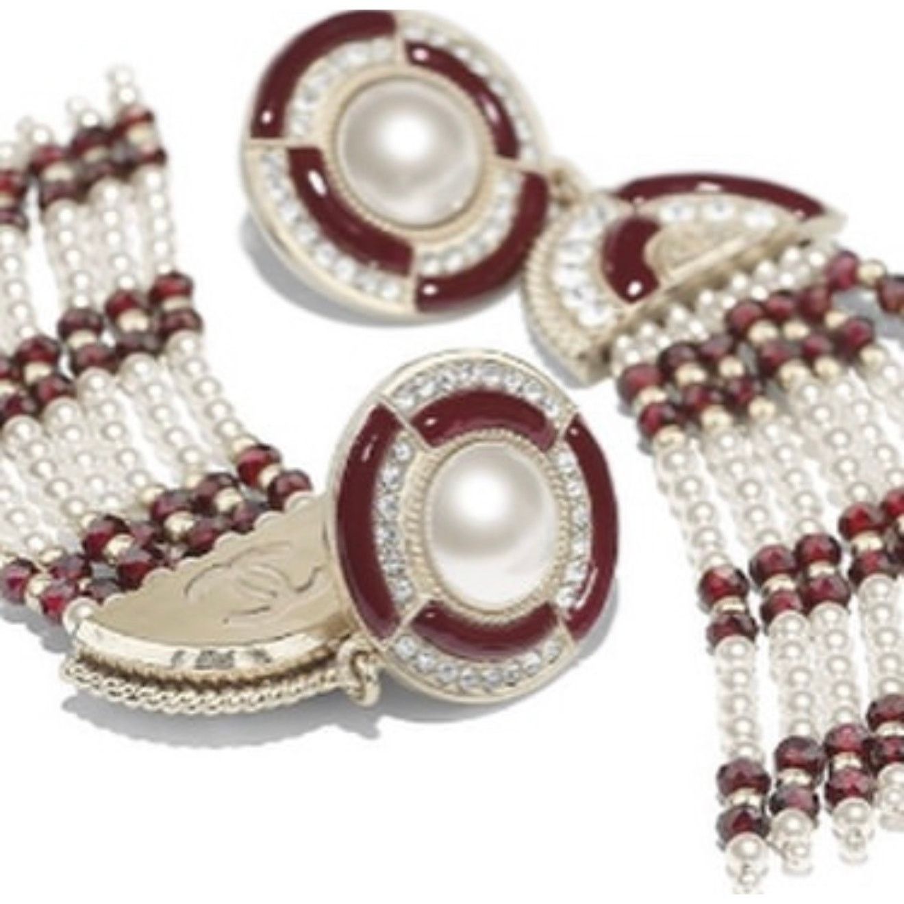 Chanel NWOT Chanel Pre-Fall 2019 Pearl Drop Earrings Size ONE SIZE - 10 Thumbnail