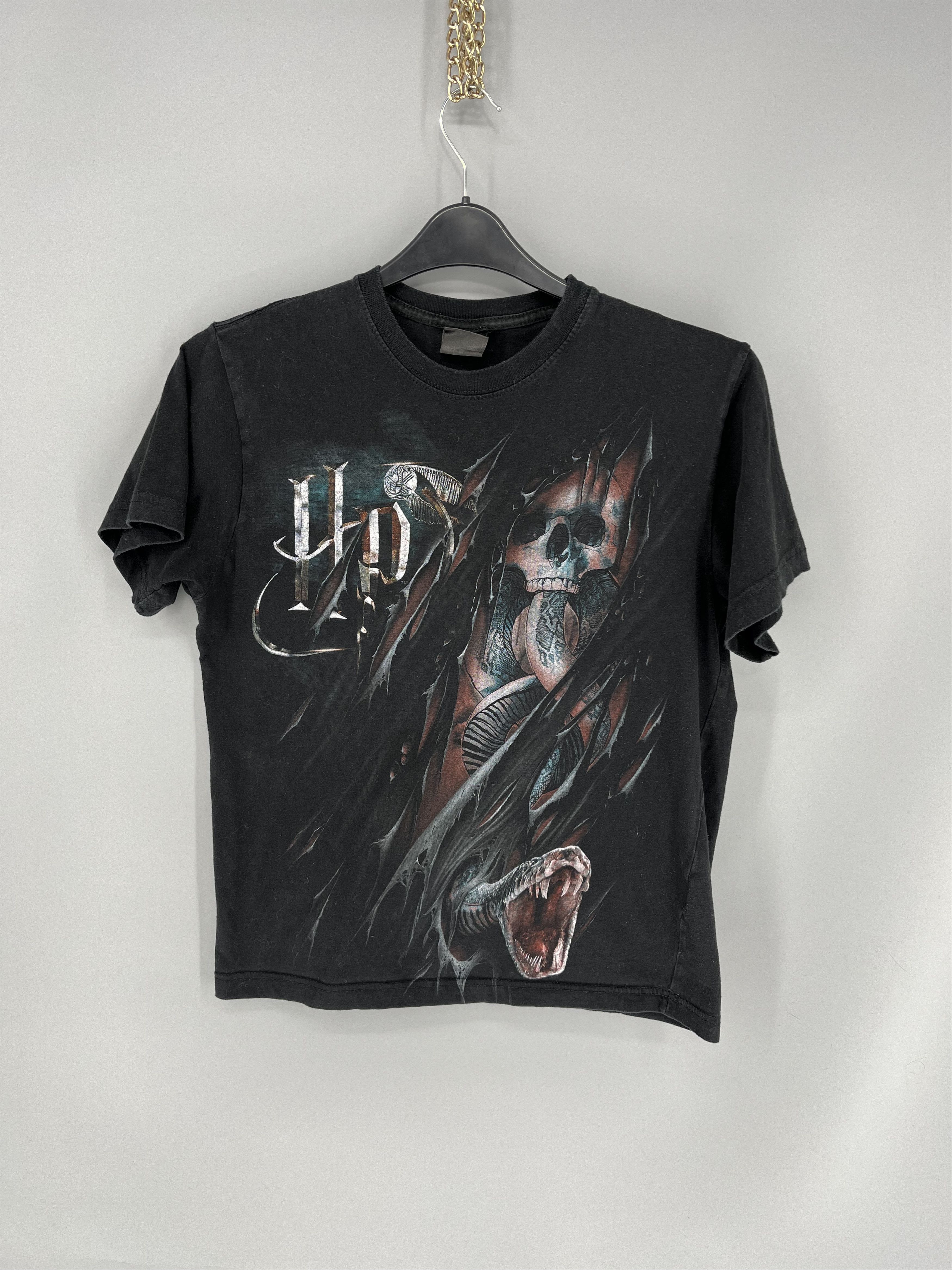 Band Tees Vintage Harry Potter Skulls T-shirt Rock Metal Size S black Size US S / EU 44-46 / 1 - 1 Thumbnail
