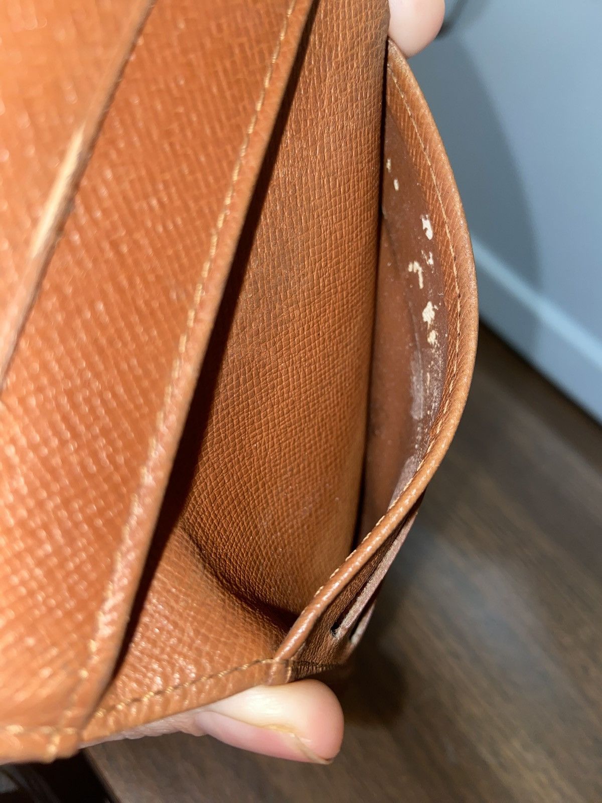 Louis Vuitton LV Bi-Fold Monogram Wallet Size ONE SIZE - 16 Thumbnail