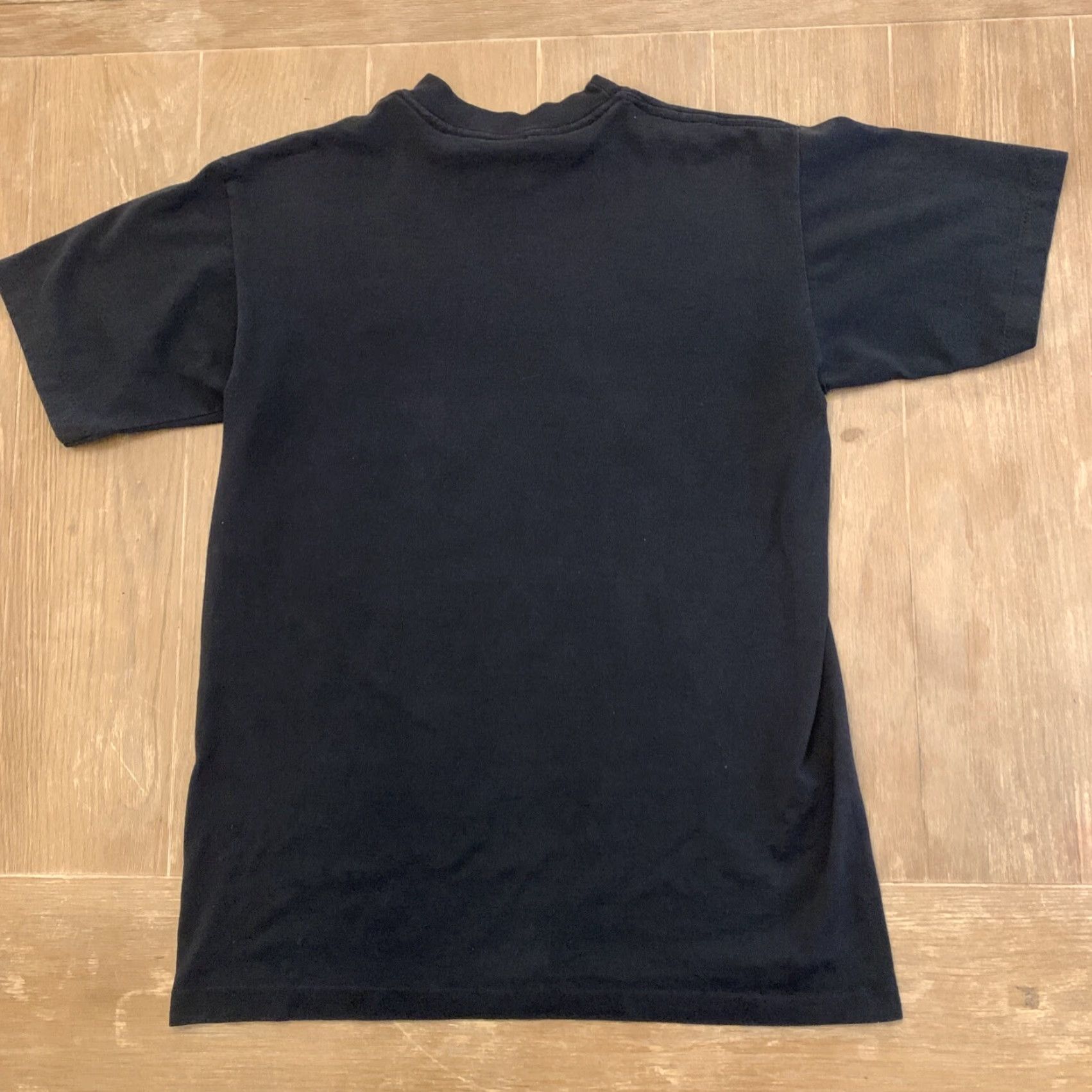 Vintage VINTAGE Holoubek Wolf Winter Scene T-Shirt | Mens | Adult Medium | Black | Wolves Snow Stitch Shirt Size US M / EU 48-50 / 2 - 6 Thumbnail