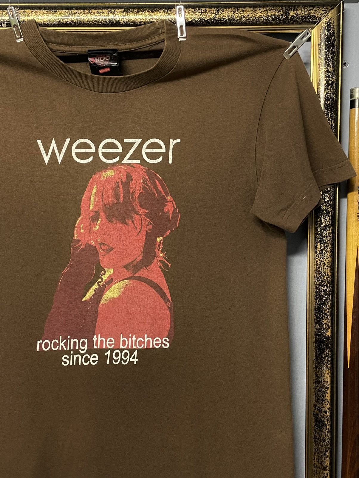 Vintage Vintage Original Weezer Rockin The Bitches Since 1994 Tee Size US M / EU 48-50 / 2 - 4 Thumbnail