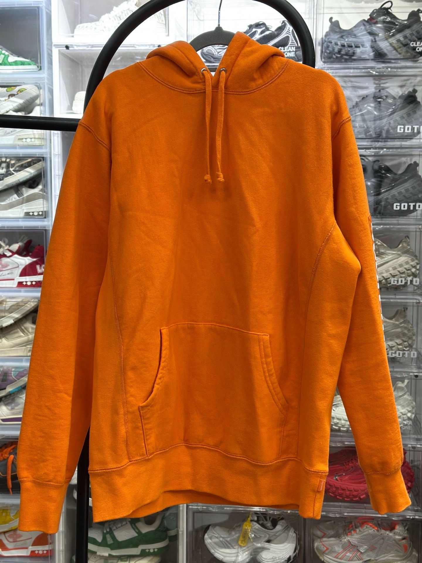 Supreme Supreme Retro Orange Hoodie L Men Size US L / EU 52-54 / 3 - 1 Thumbnail