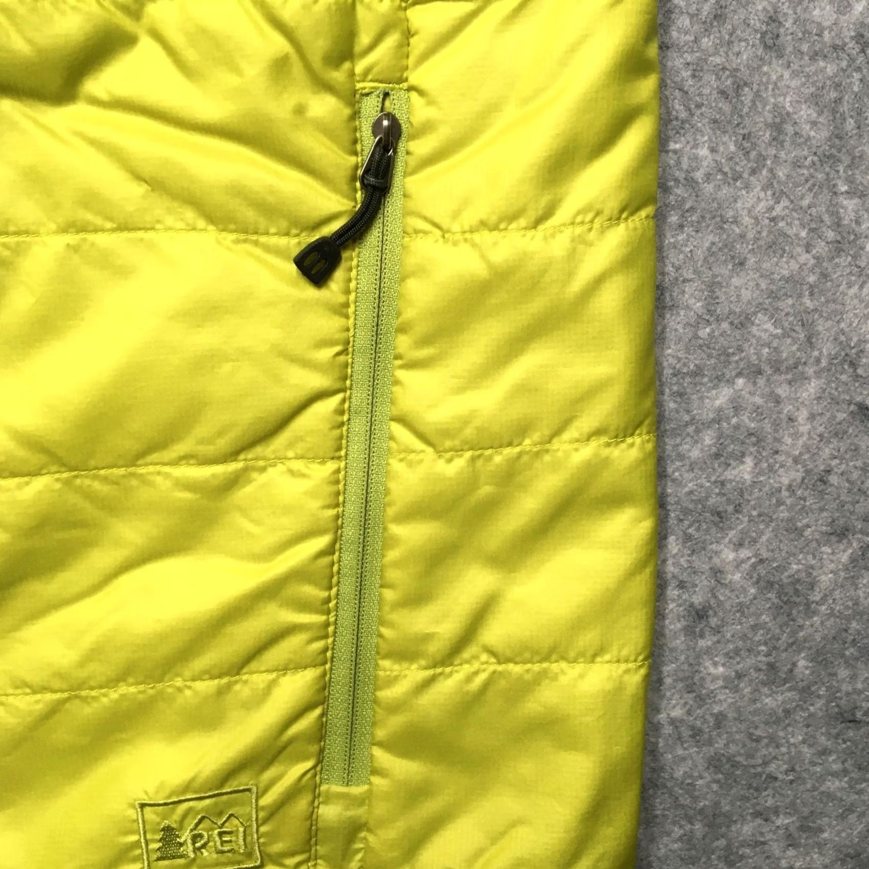 Vintage REI Vest Mens M Lime Green Insulated Pertex Quantum ECO PrimaLoft Puffer Quilted Zip Casual Travel Hiking Walking Yellow Mens Vest Size US M / EU 48-50 / 2 - 3 Thumbnail