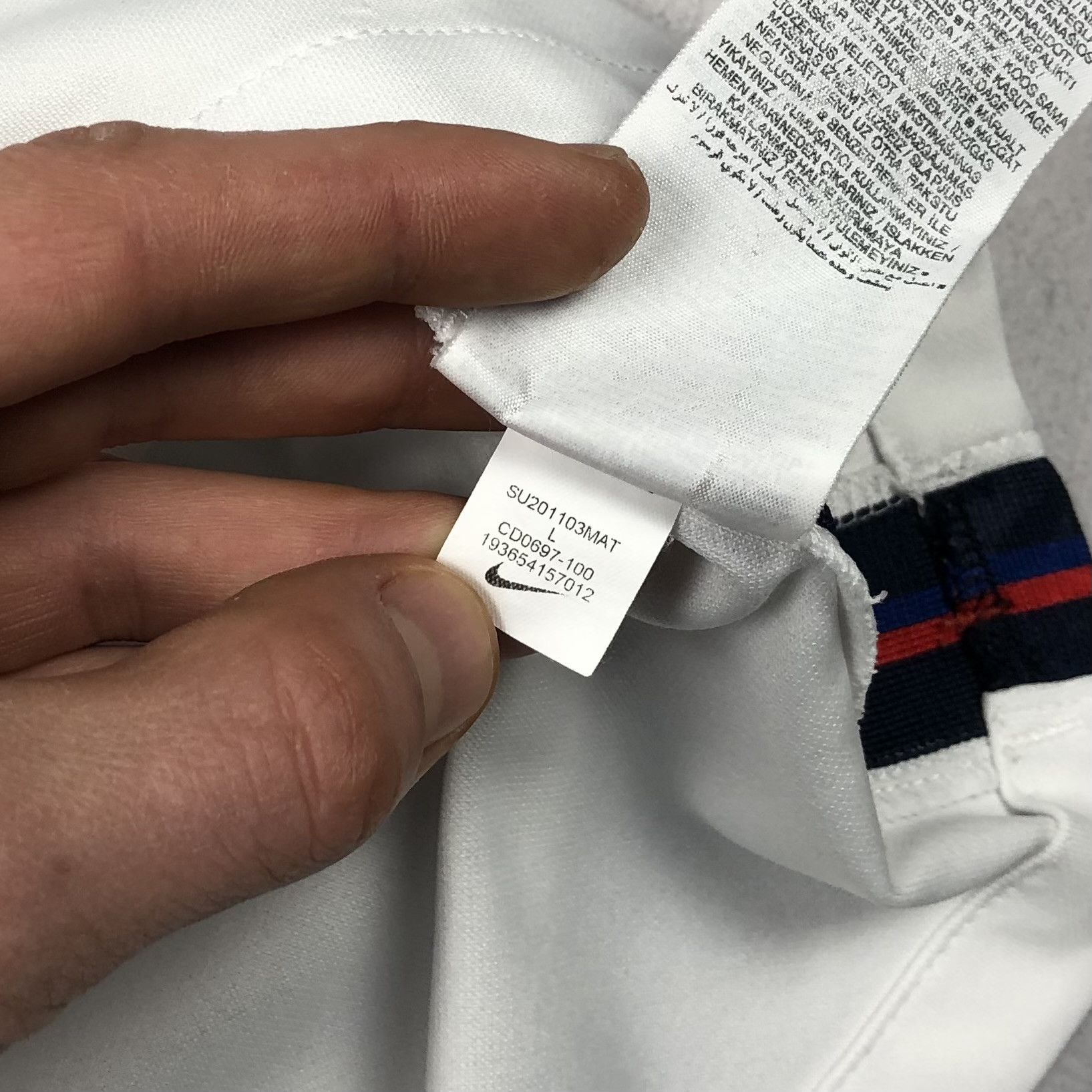 Nike England 2020-2021 Nike Home Soccer Jersey Size US L / EU 52-54 / 3 - 14 Thumbnail