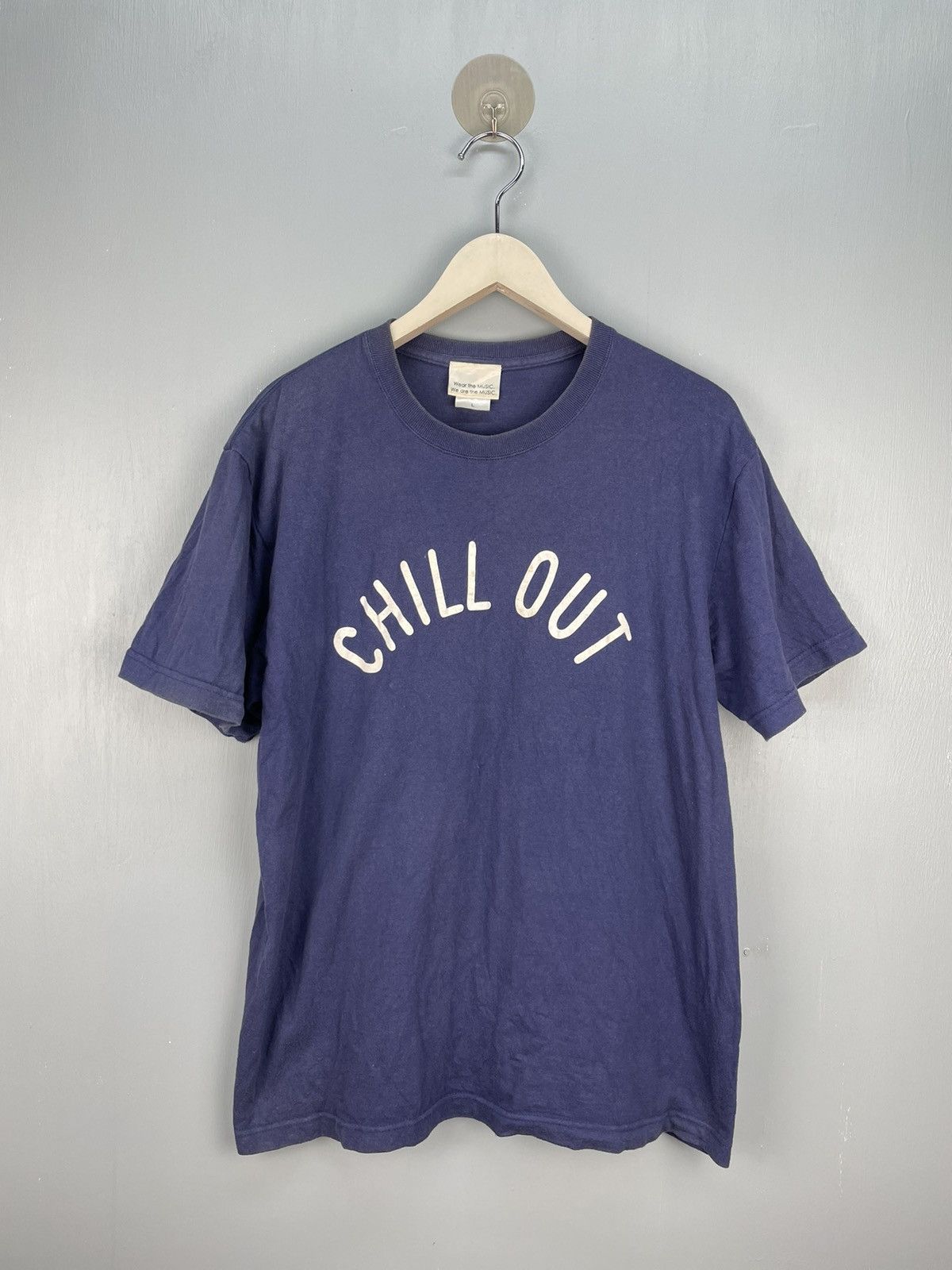 Band Tees Tower Records Chill Out t shirt Size US L / EU 52-54 / 3 - 1 Thumbnail
