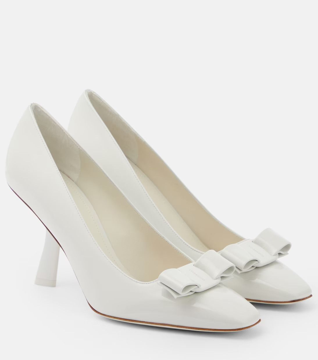 Salvatore Ferragamo o1s1rm0724 Leather Pumps in White Size US 6.5 / IT 36.5 - 1 Thumbnail