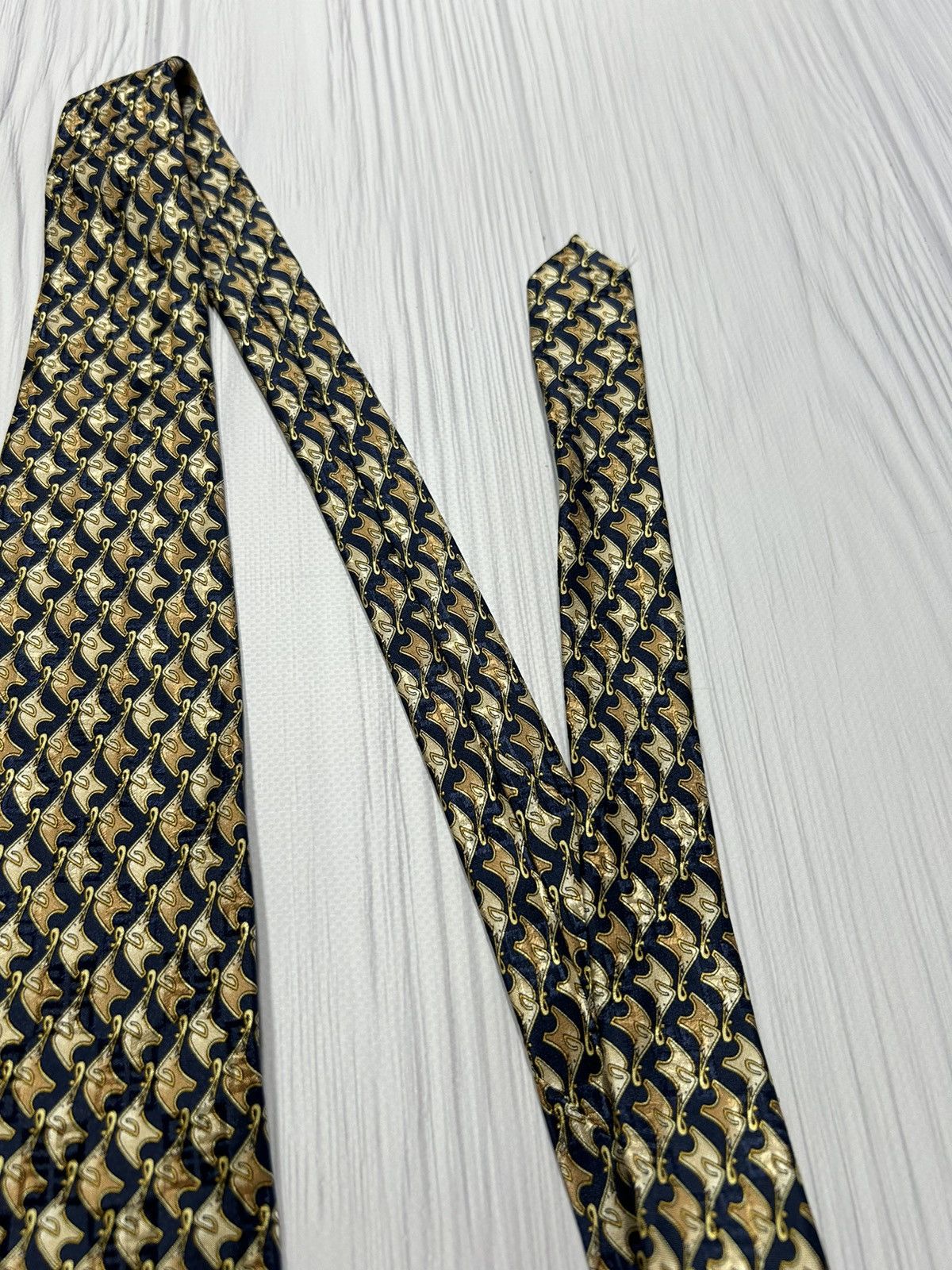 Givenchy × Vintage Rare Givenchy Gentleman Elephants Logo Silk Tie Size ONE SIZE - 5 Thumbnail