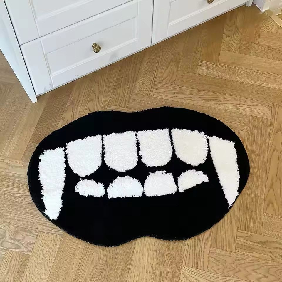 Vintage High Quality Black White Ghost Teeth Tufted Rug Size ONE SIZE - 2 Thumbnail