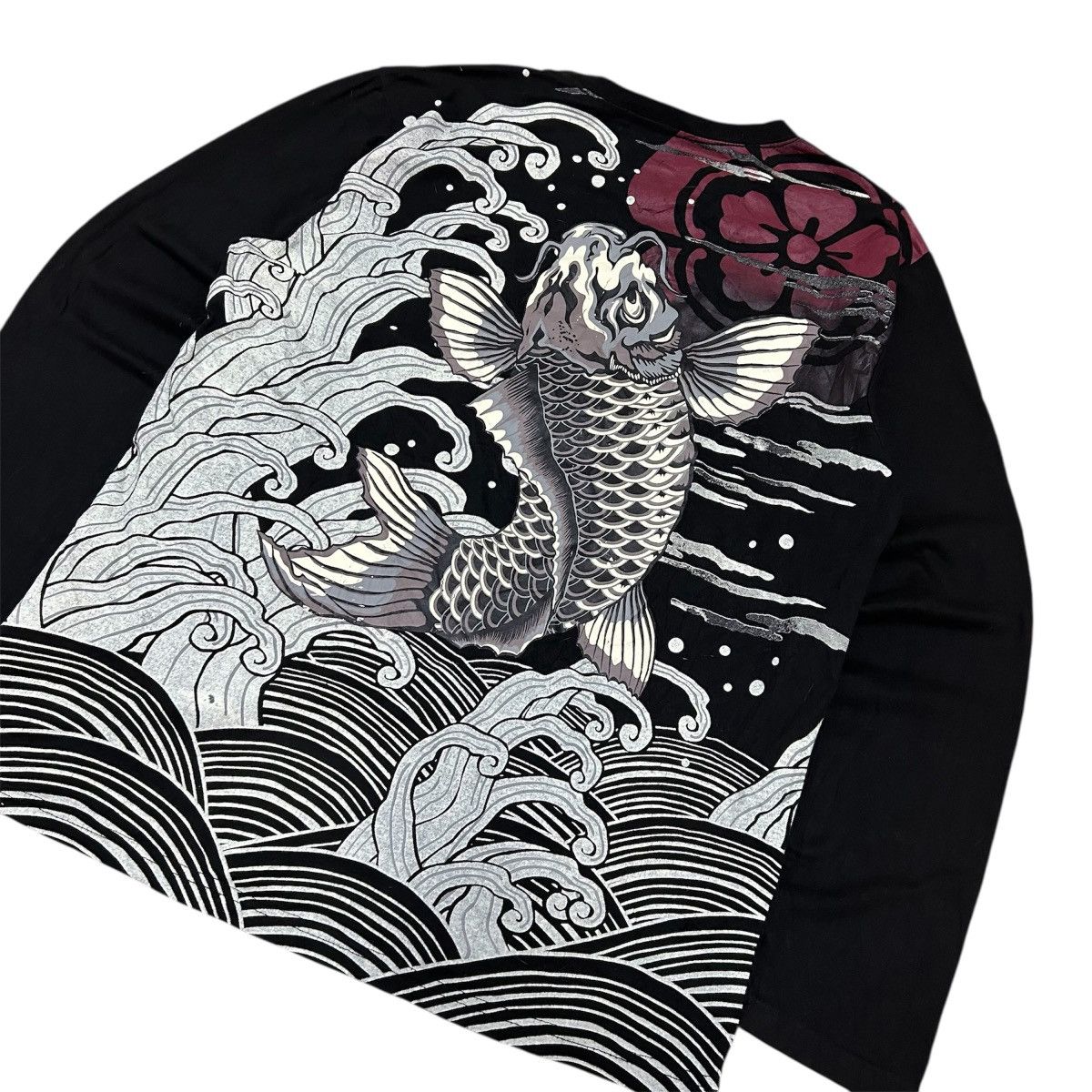 Japanese Brand Vintage Japanese Koi Fish Back Print Long Sleeve Tshirt Size US L / EU 52-54 / 3 - 3 Thumbnail