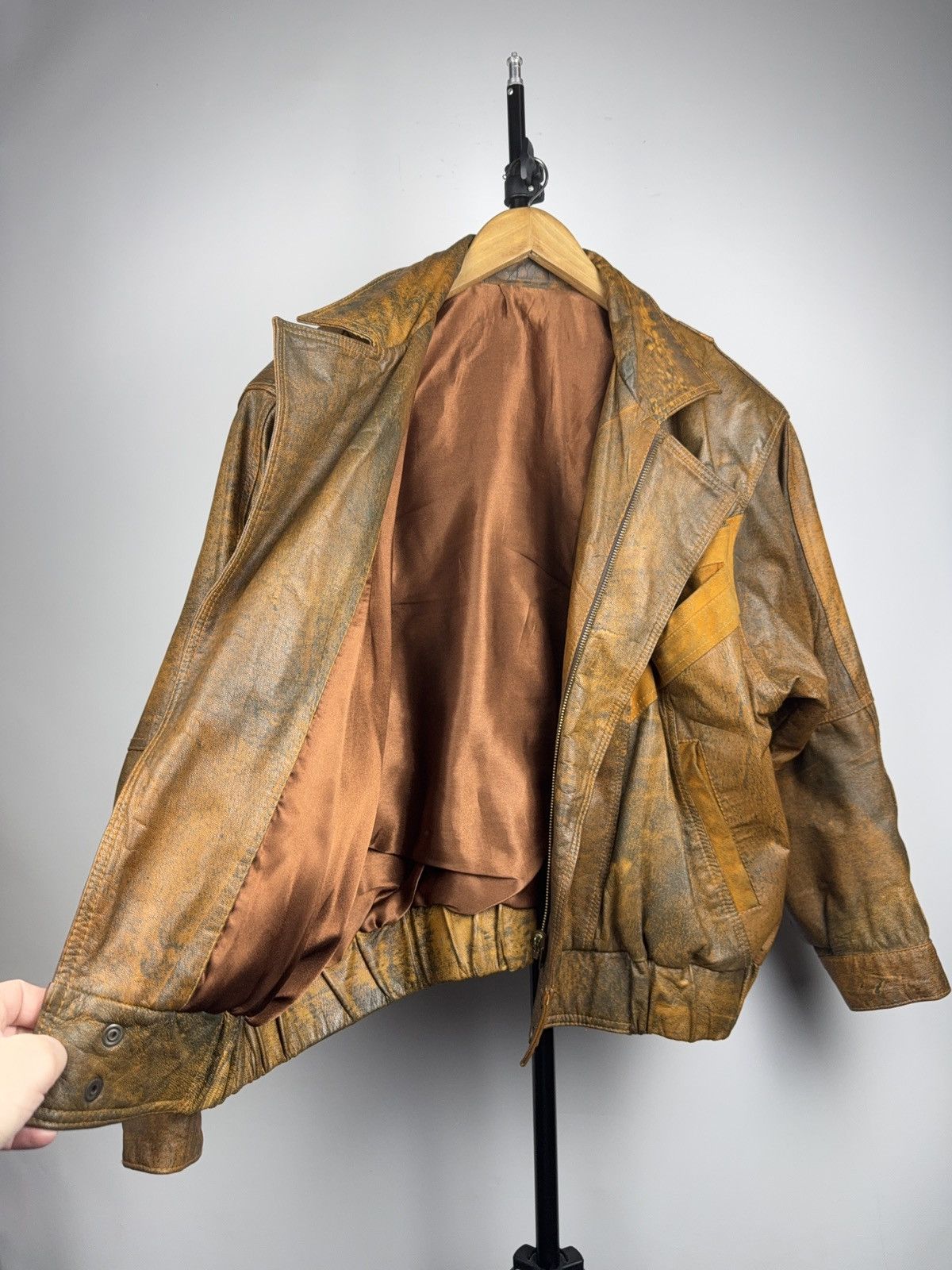 Genuine Leather Vintage Avant Garde 90s Grunge Leather Bomber Jacket Brown Size US S / EU 44-46 / 1 - 18 Thumbnail