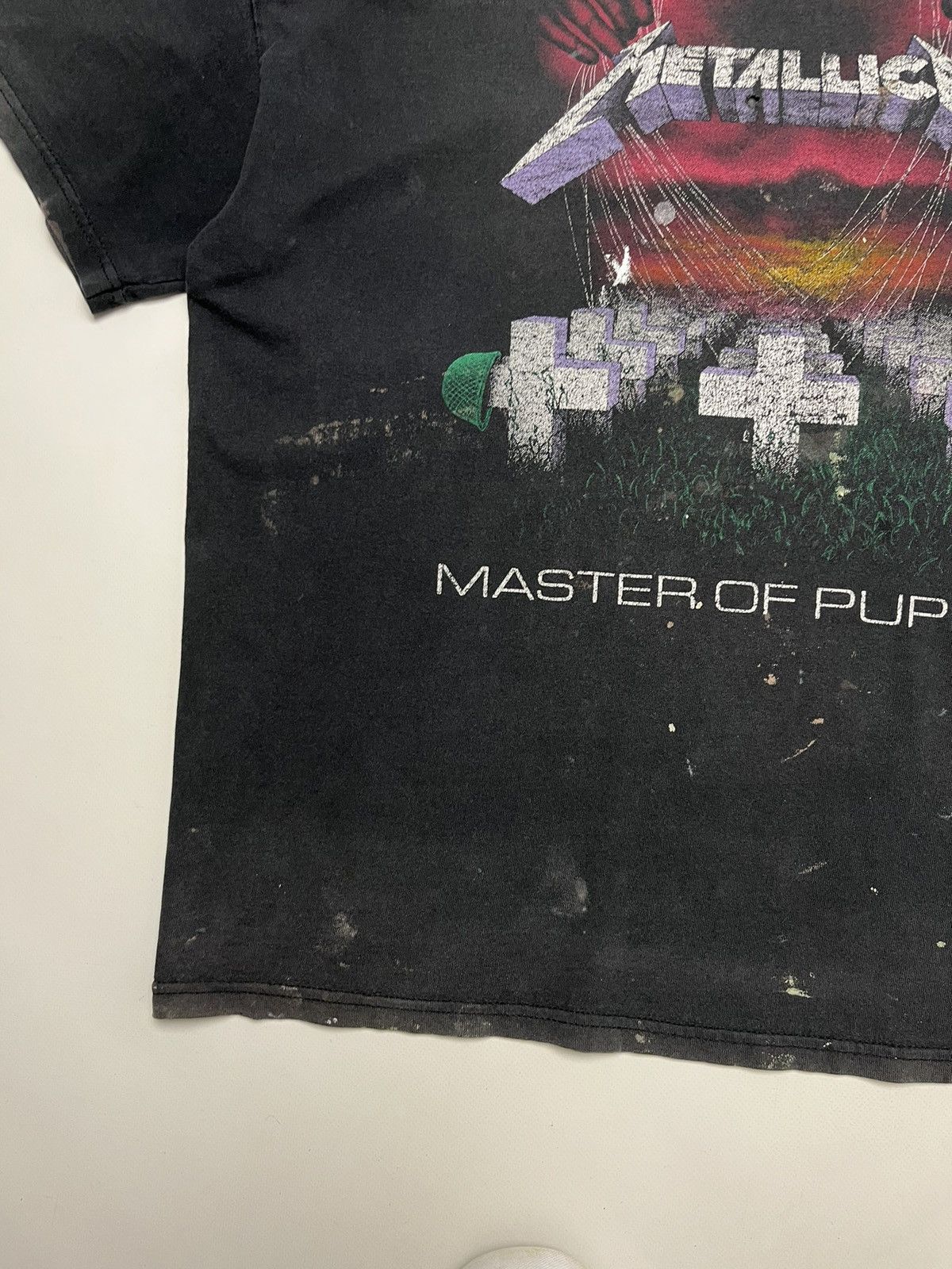 Metallica Vintage 1994 Metallica thrashed tour tee Size US L / EU 52-54 / 3 - 10 Thumbnail
