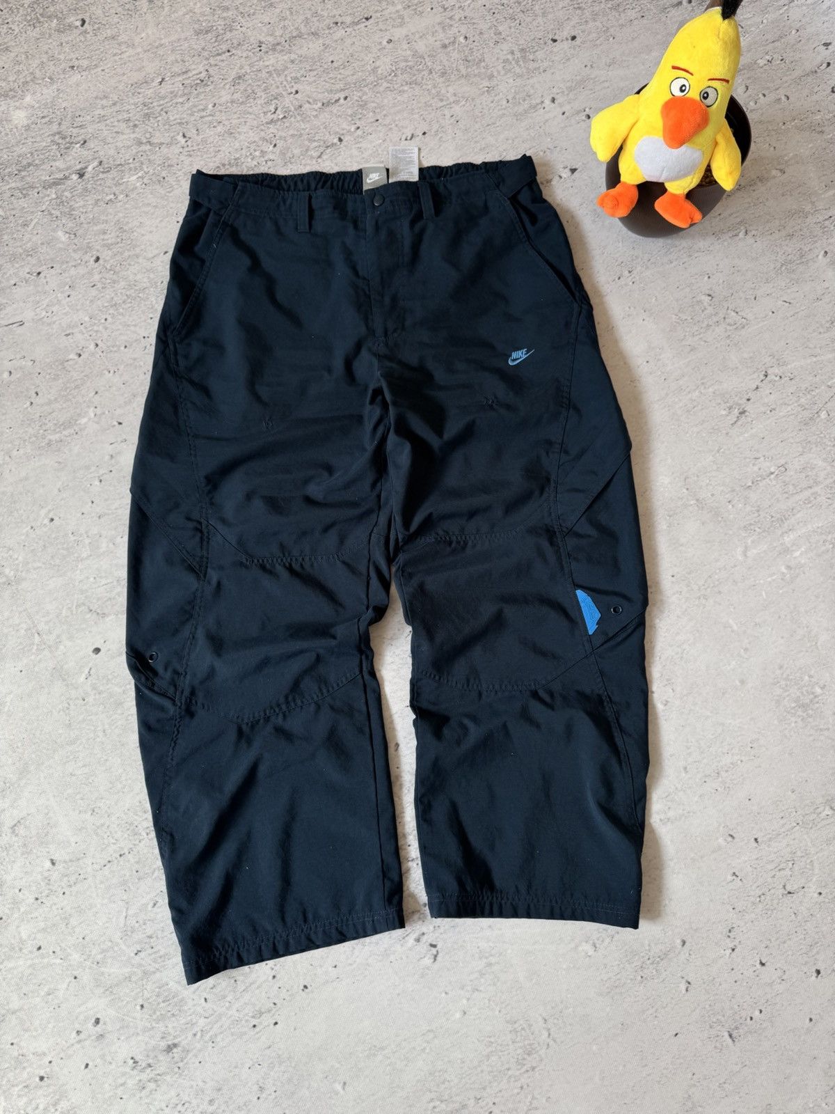 Nike × Vintage NIKE AIR MAX NYLON VINTAGE Y2K BAGGY FIT PANTS SWEATPANTS Size US 34 / EU 50 - 1 Thumbnail