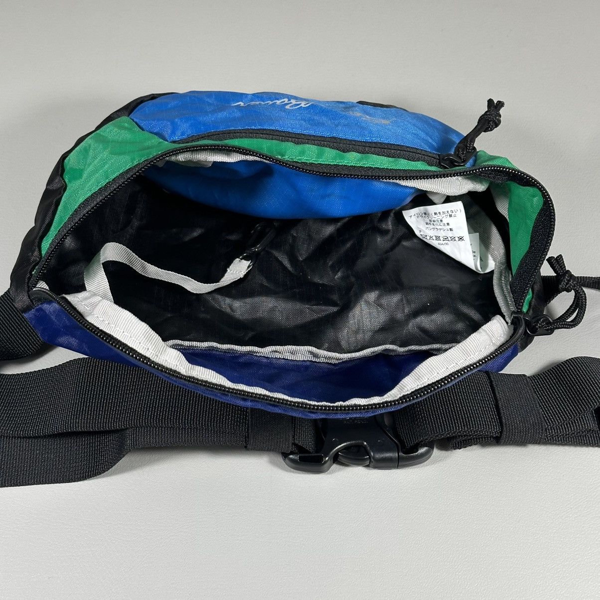 Eddie Bauer New Eddie Bauer Two Tone Stockaway Packable Waist Pack Size ONE SIZE - 5 Thumbnail