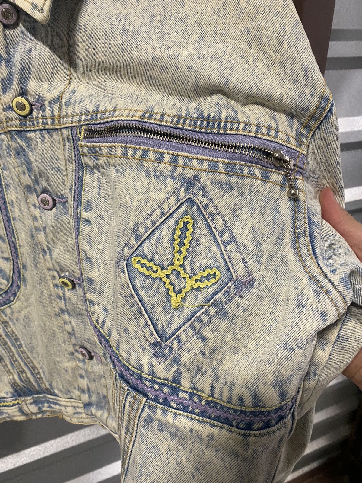 Vintage 1980’s Major Damage Embroidered Denim Jacket Size L / US 10 / IT 46 - 3 Thumbnail