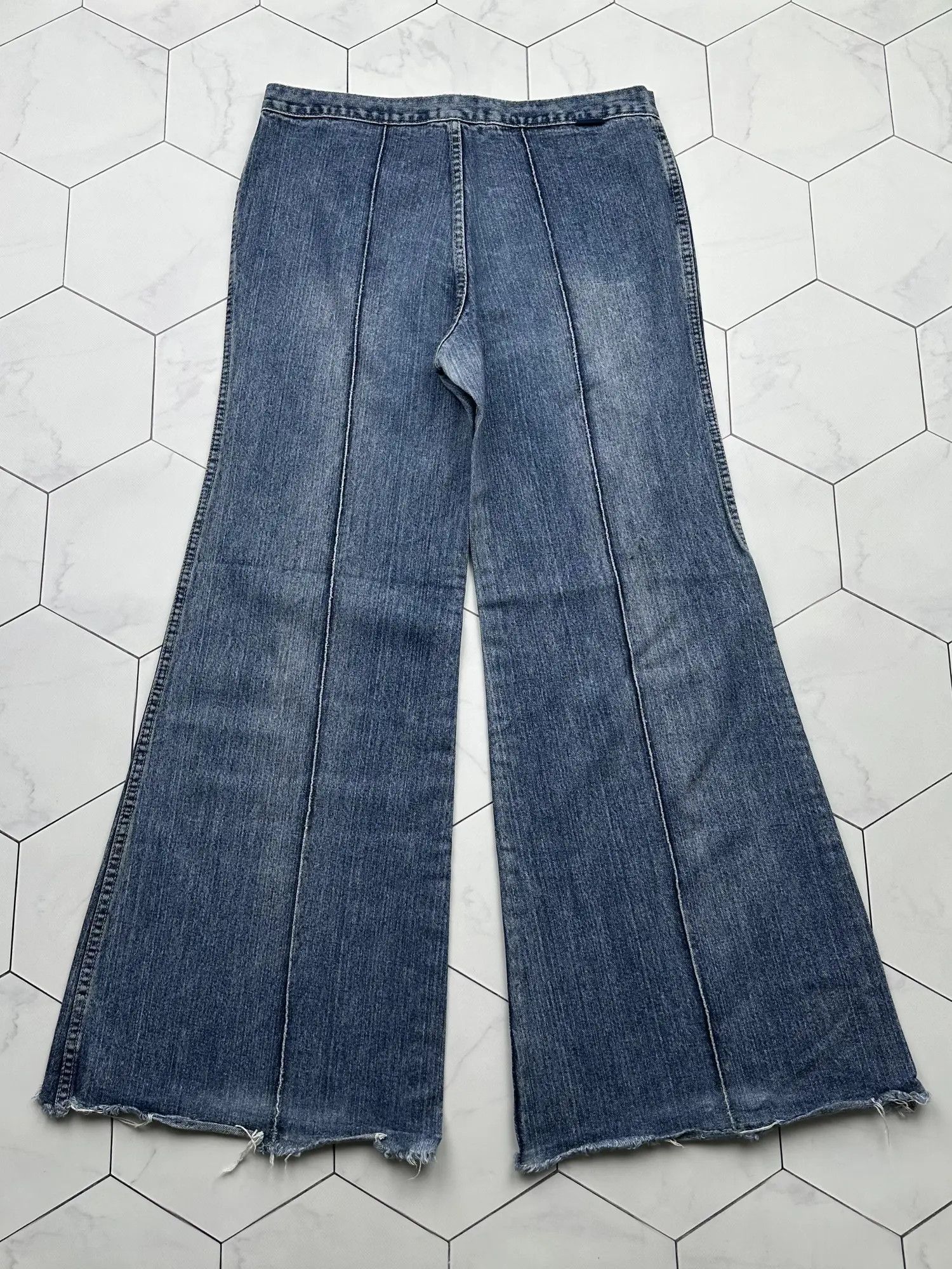 Japanese Brand Vintage Wide Flare Jeans (B468)E2 Size US 30 / EU 46 - 4 Thumbnail