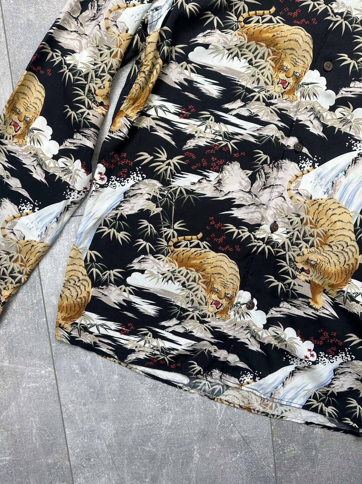 Other Allsaints Japanese Shirts Button Up Tiger Print Size US S / EU 44-46 / 1 - 5 Thumbnail