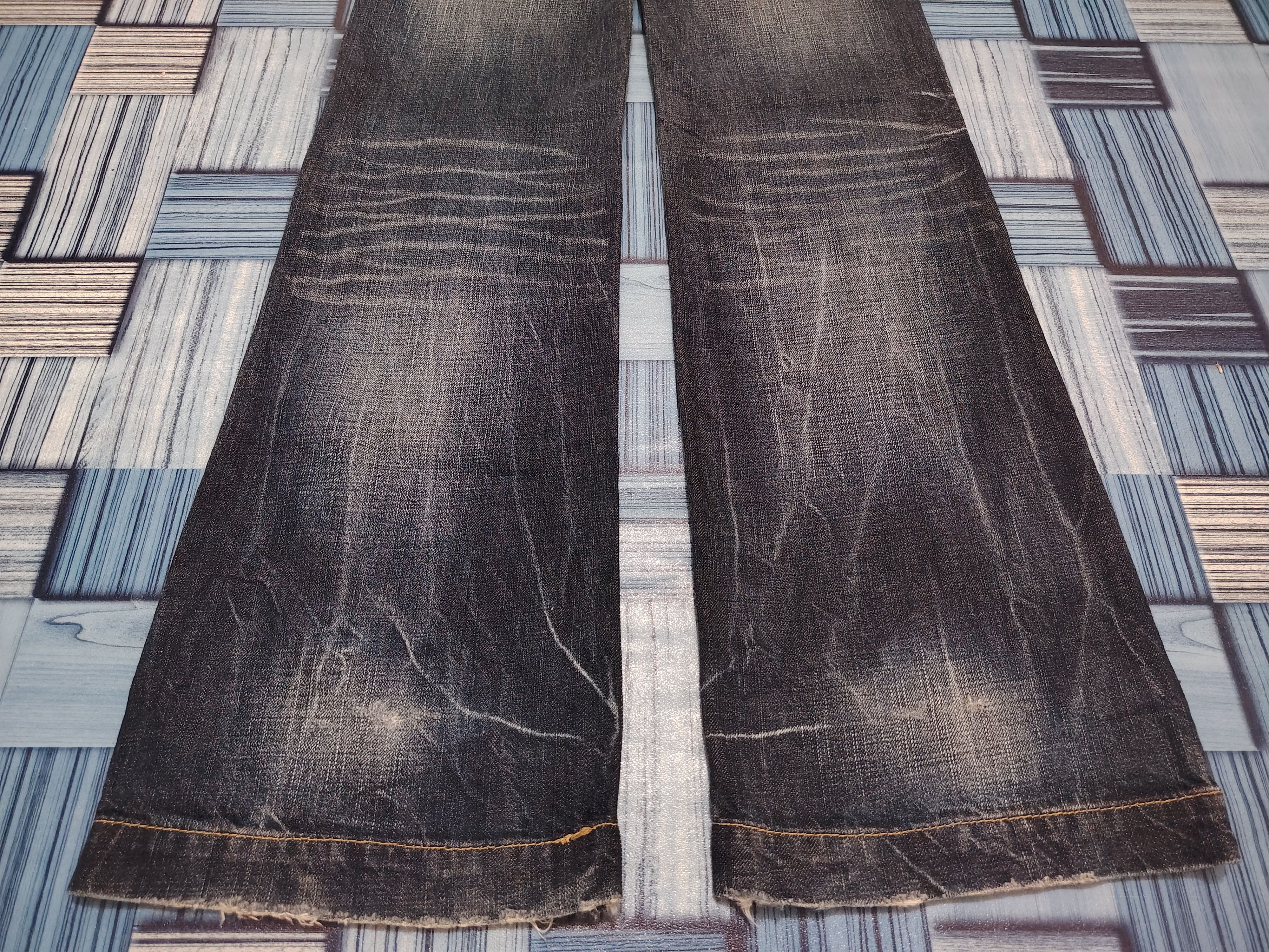 Le Grande Bleu (L.G.B.) Japanese Oririn wings embroidery back whiskers flare jeans Size US 28 / EU 44 - 14 Thumbnail