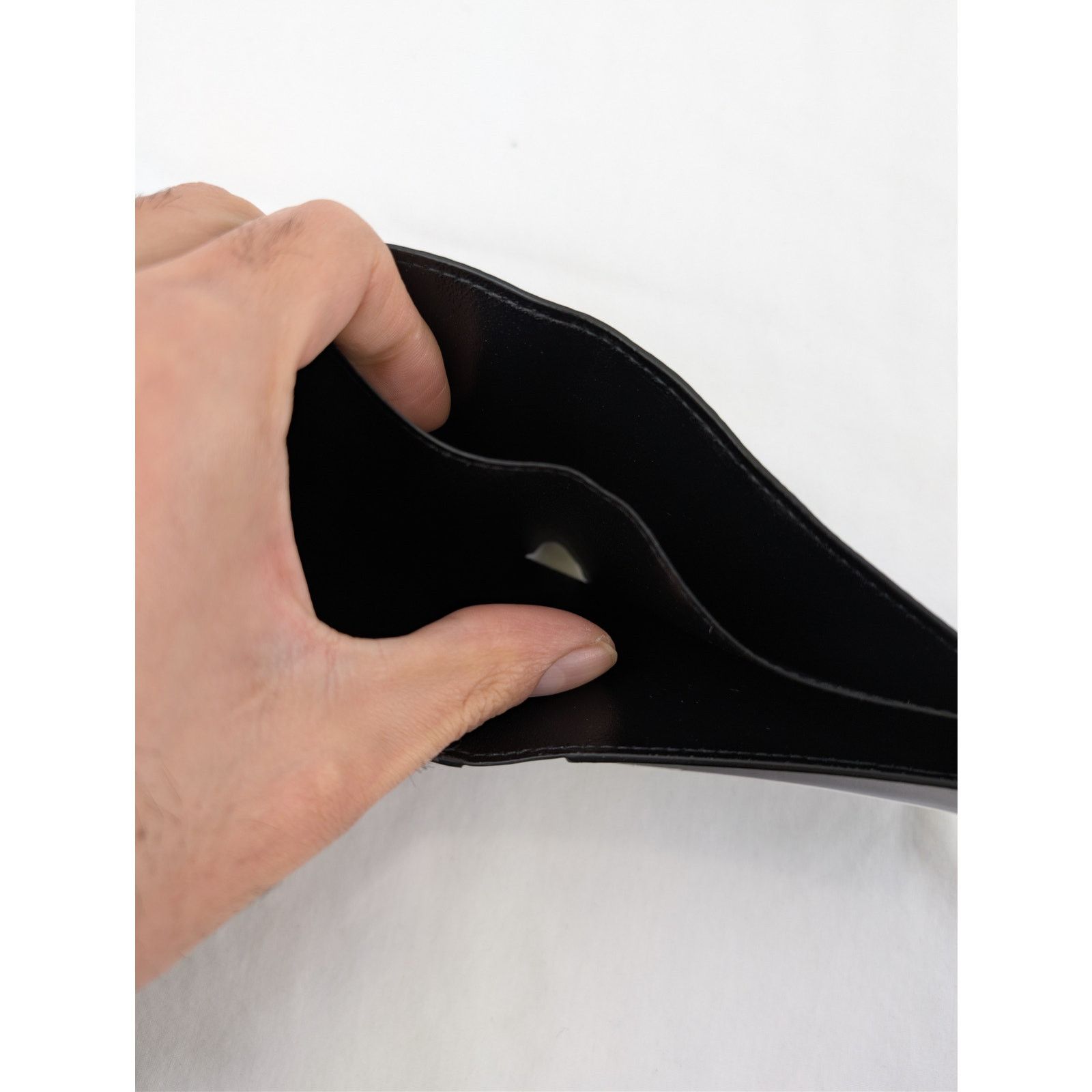 Balenciaga o1rshd1 Size: OS / Men's Wallet in Black Size ONE SIZE - 5 Thumbnail