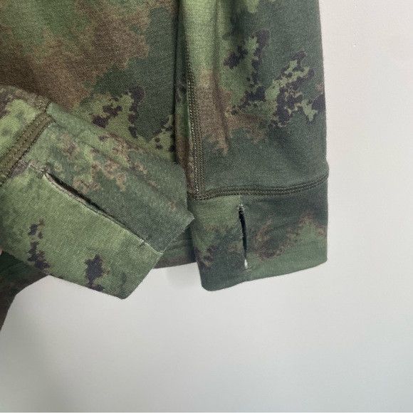 Burton Burton Dryride Midweight Longsleeve Oil Camo Small Size US S / EU 44-46 / 1 - 6 Thumbnail