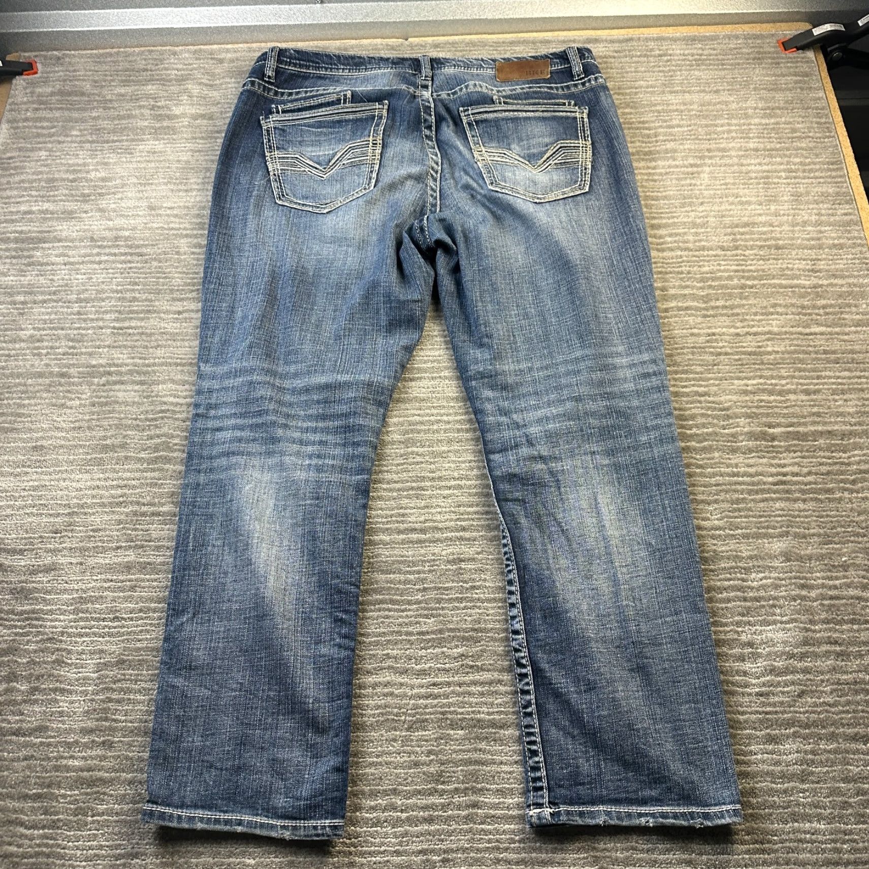 Vintage BKE Jeans Mens 36 Nolan Blue Denim Pants Cowboy Rodeo Straight 5-Pocket Regular Fit Jeans Buckle BKE Brand Mens Size US 36 / EU 52 - 2 Thumbnail