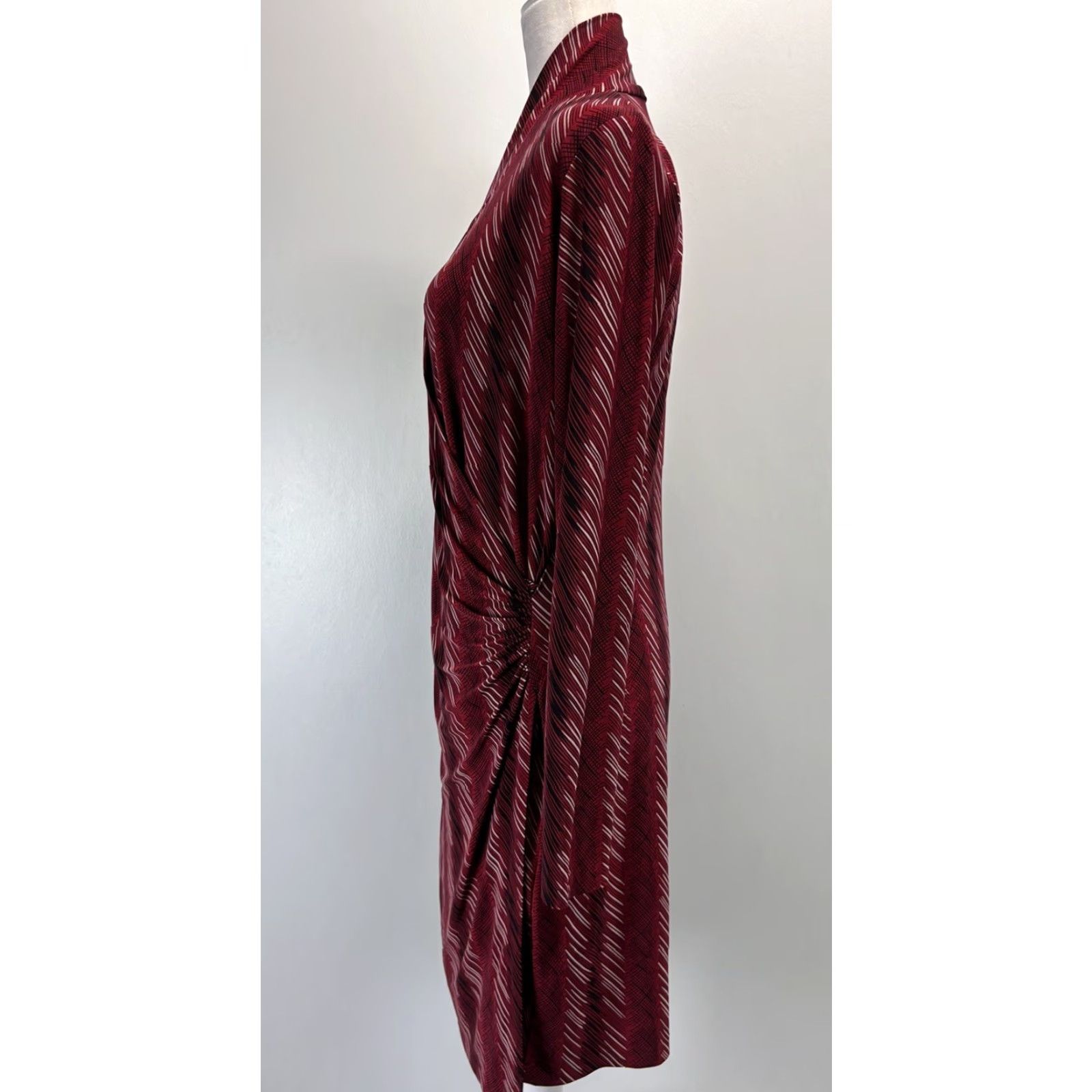 Norma Kamali Norma Kamali Faux Wrap Dress Large Womens Red Long Sleeve Stretch Comfort Size L / US 10 / IT 46 - 2 Thumbnail