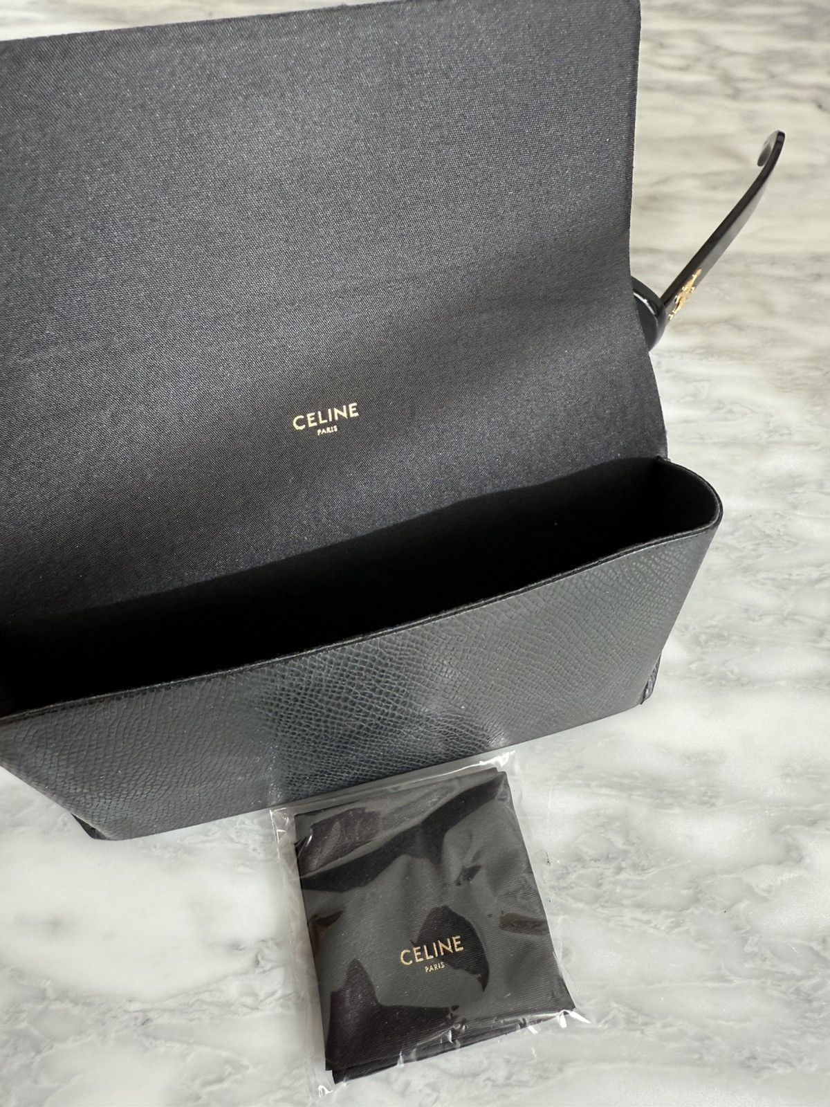 Celine Celine Triomphe Oval-frame black sunglasses Size ONE SIZE - 10 Thumbnail