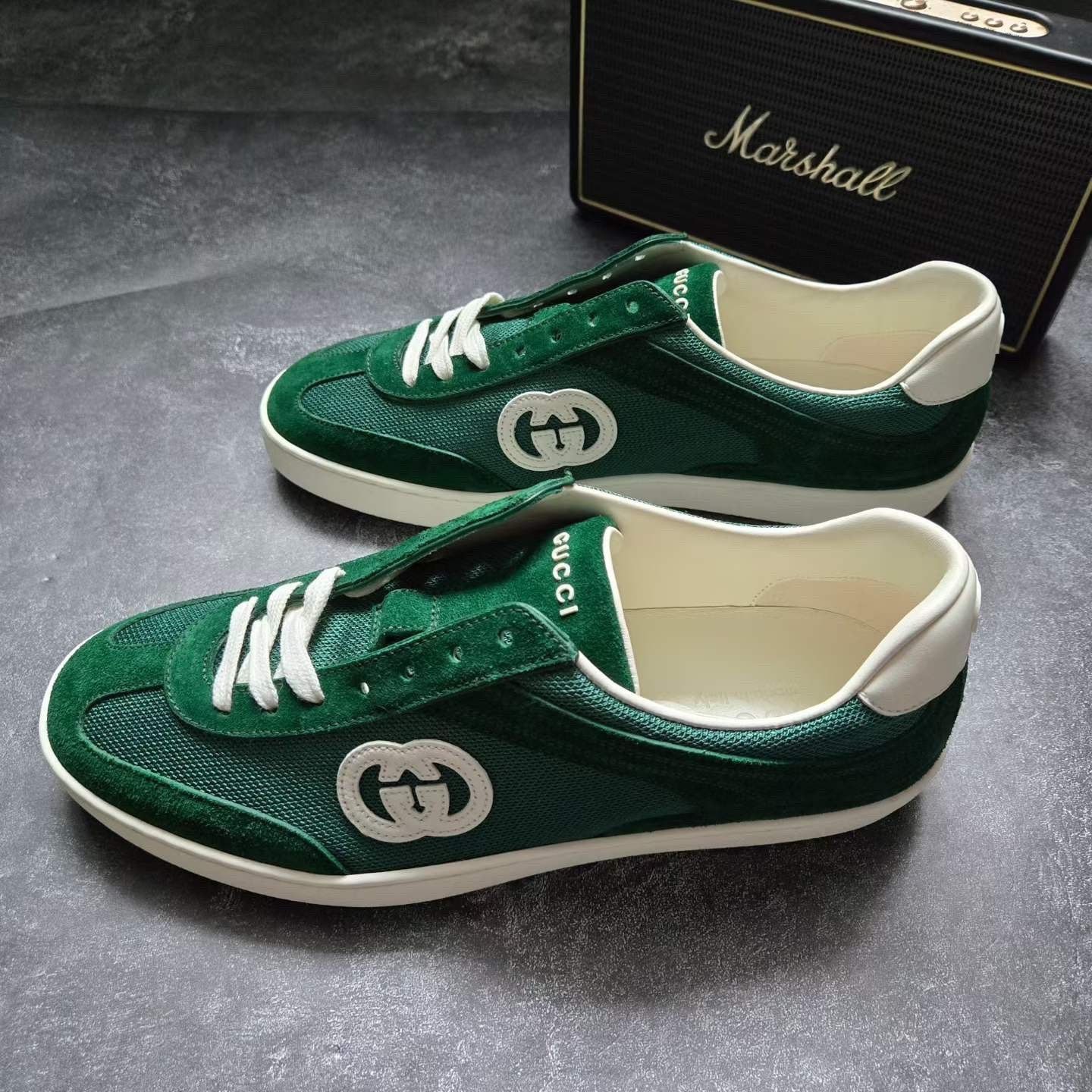 Gucci Gucci Green Lowtop Sneakers 6.5 Men Size US 6.5 / EU 39-40 - 1 Thumbnail