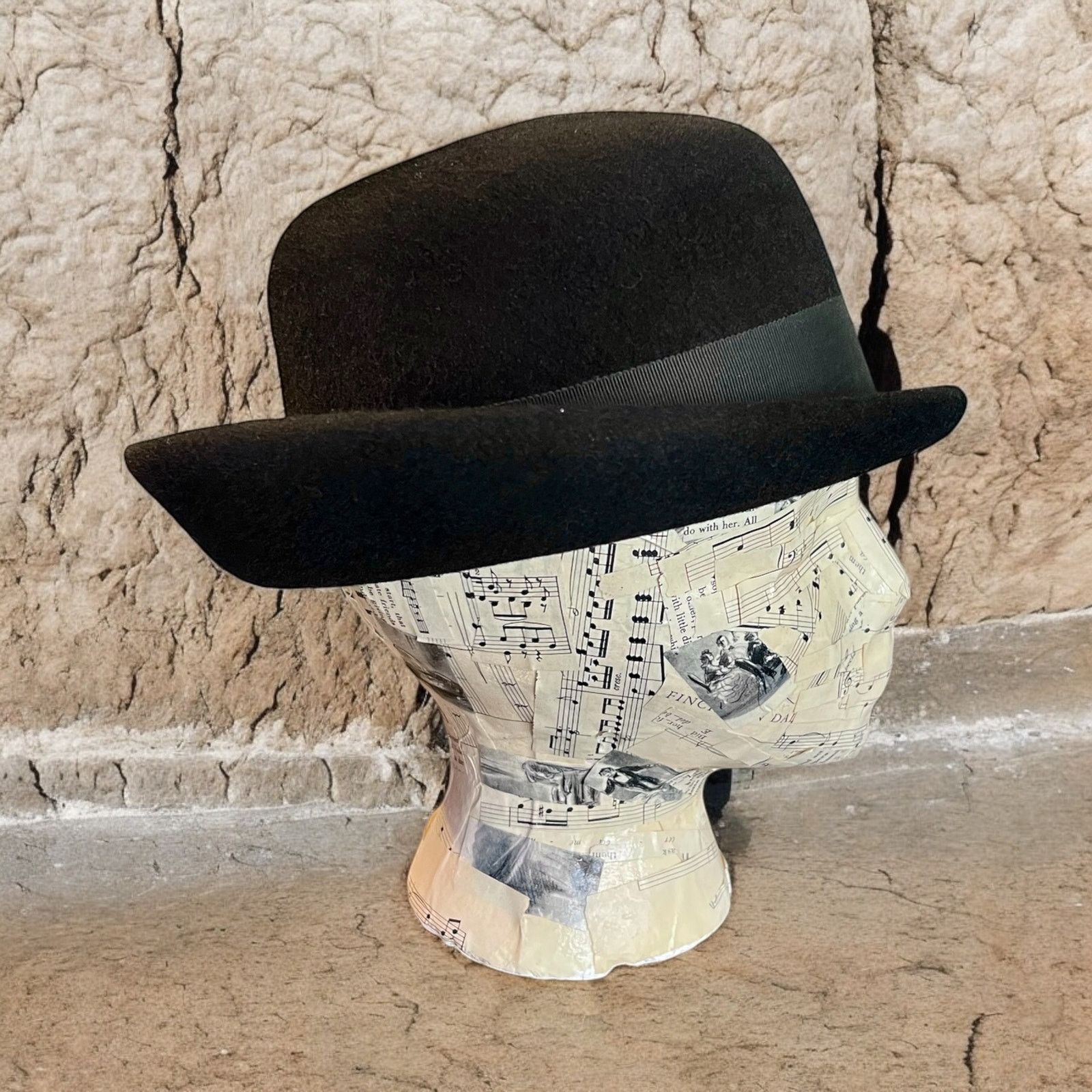 Vintage Vintage Black Hat-Henry Pollak NY- Wool-1940s-Breton-Bowler Size ONE SIZE - 4 Thumbnail