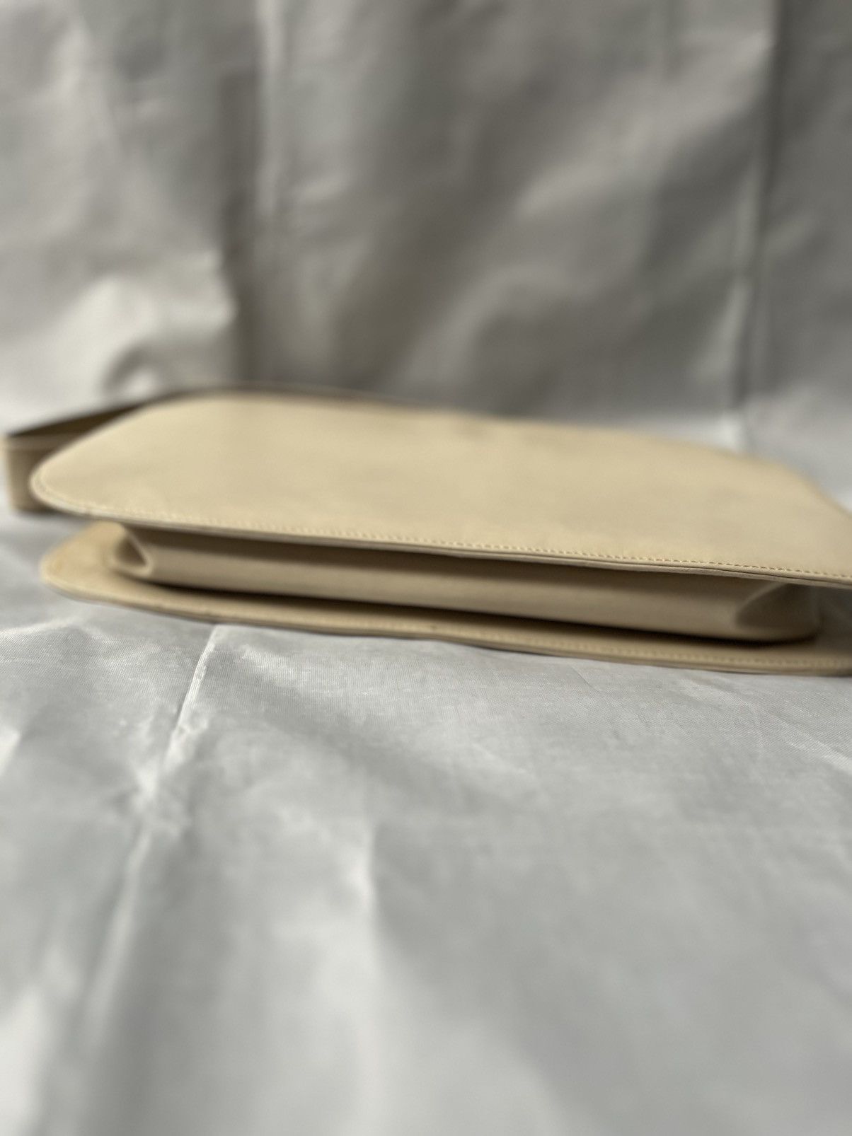 Prada Prada Vintage Beige Leather Shoulder Bag, Authenticity Cards Size ONE SIZE - 4 Thumbnail