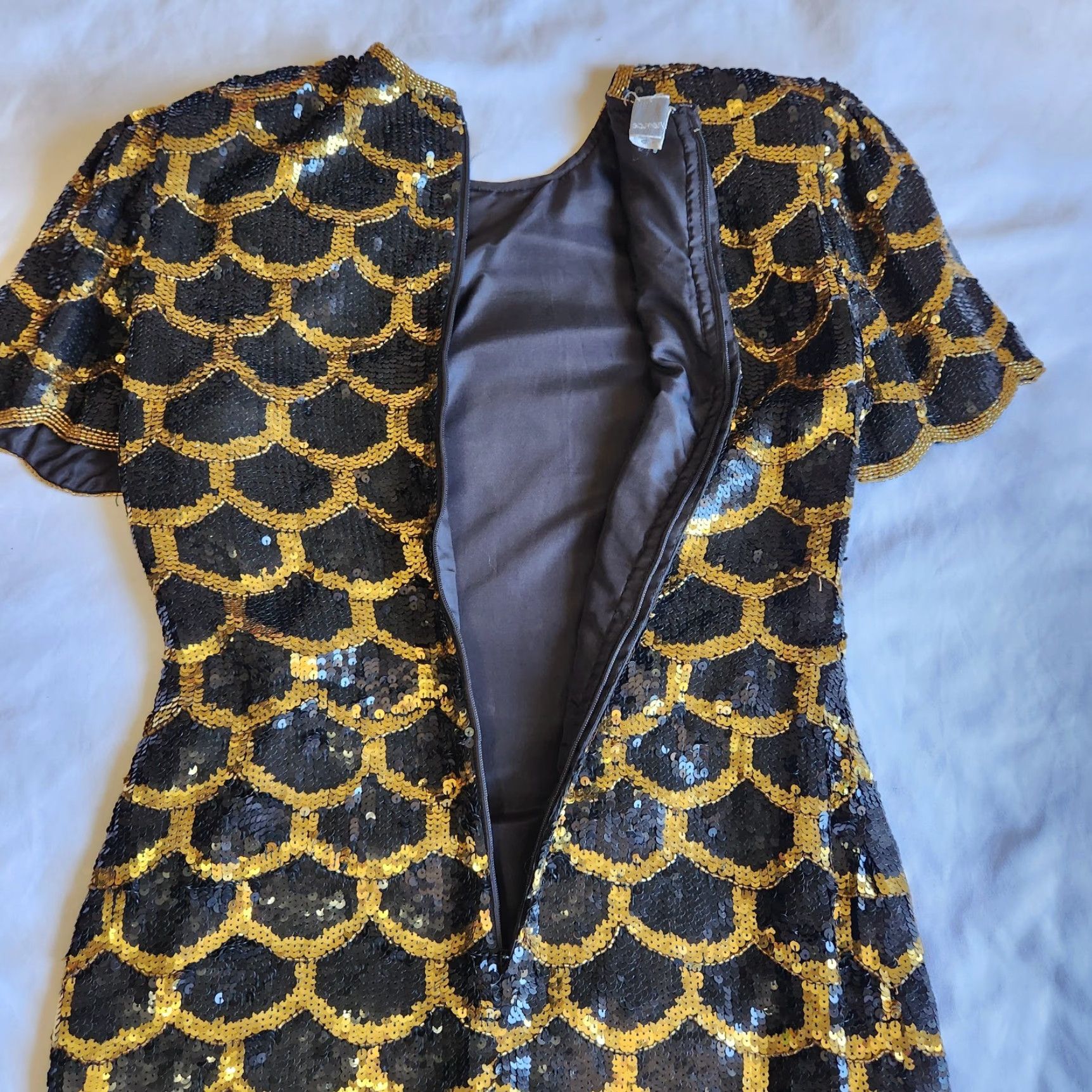 Sperry Vintage 80's Scalloped Sequin Black Gold Silk Dress as seen on Katy Perry Size S by Laurence Kazar Size S / US 4 / IT 40 - 7 Thumbnail