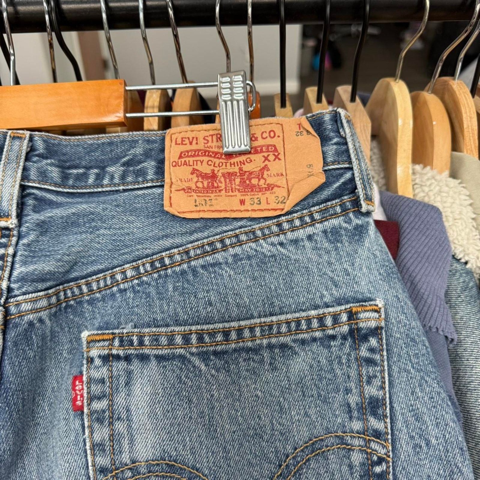 Levi's Vintage 2006 Levi's 501 xx Faded and Perfectly Worn Denim Size US 31 - 8 Thumbnail