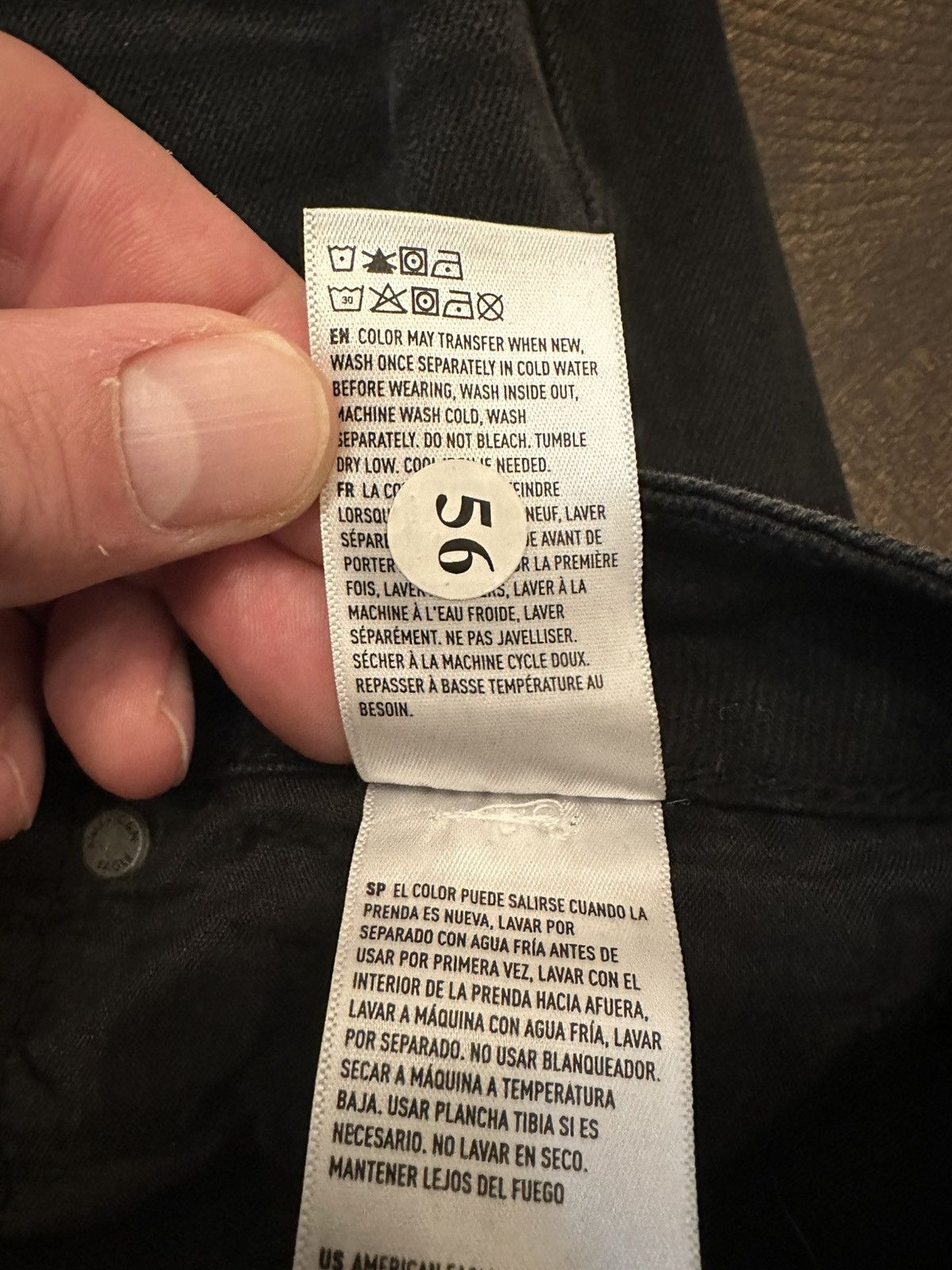 American Eagle Outfitters American Eagle Black Distressed Mom Jeans Size 4 Size 27" / US 4 / IT 40 - 8 Thumbnail