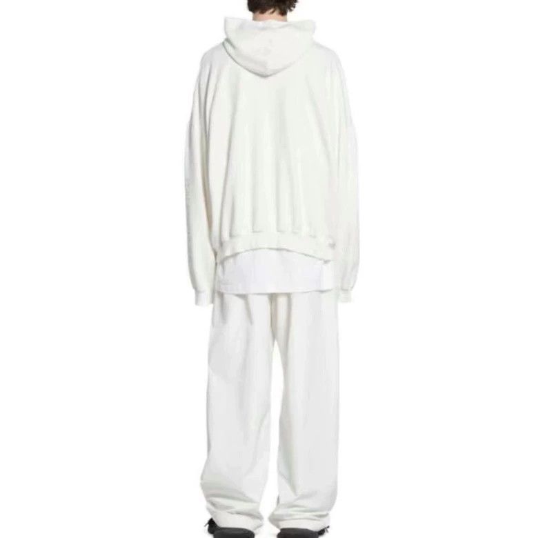 Balenciaga Balenciaga 24ss Surfer White Surf Worn Hoodie 2503-Nextarro Size US L / EU 52-54 / 3 - 7 Thumbnail