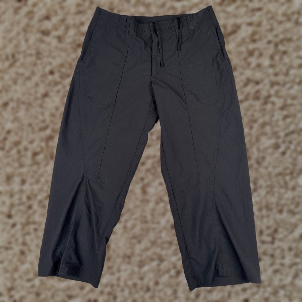 Patagonia Patagonia Pants Women 10 Black Inter-Continental Nylon 30x25 Straight Leg Pants Size 32" / US 10 / IT 46 - 1 Thumbnail
