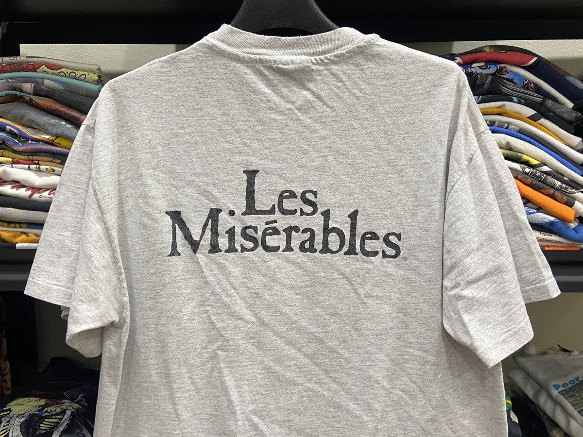 Vintage Vintage 1986s Les Miserables Movie art T-SHIRT Size US L / EU 52-54 / 3 - 9 Thumbnail